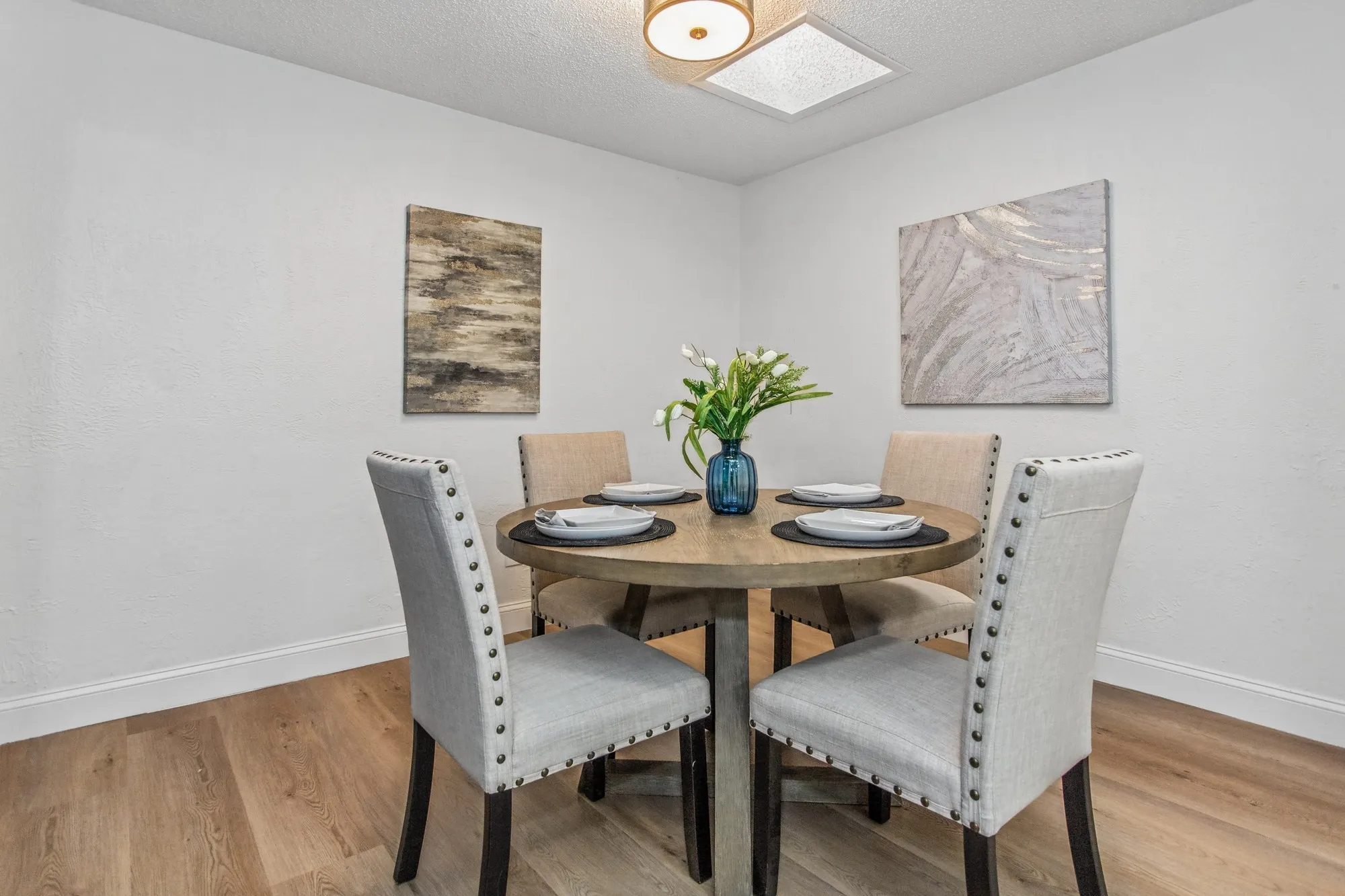 Single Family Residence For Sale in Tarrant County , 2224 Brigadoon Court, Arlington, Texas 76013, 2 Bedroom, 2 Bathroom, 2 Garage spaces, 1,243 Sqft, built in 1975, mls#21406299, Real Estate Agent in Arlington, Homes For Sale in Tarrant county, Homes For Sale in Arlington, Realtor in Arlington Texas, Real Estate Brokerage Independent Realty Texas, Luminita Cordes Realtor