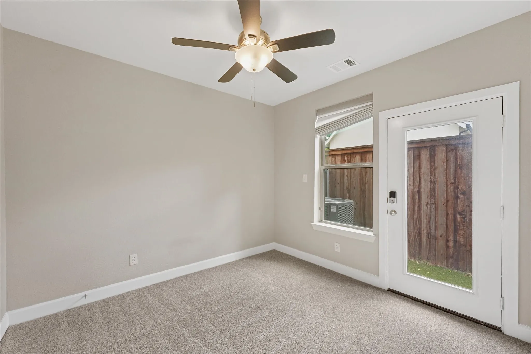 Single Family Residence For Rent in Dallas County , 5160 Brickellia Drive, Dallas, Texas 75209, 3 Bedroom, 4 Bathroom, 2 Garage spaces, 1,895 Sqft, built in 2019, mls#21411465, Real Estate Agent in Dallas, Homes For Rent in Dallas county, Homes For Rent in Dallas, Realtor in Dallas Texas, Real Estate Brokerage Independent Realty Texas, Luminita Cordes Realtor