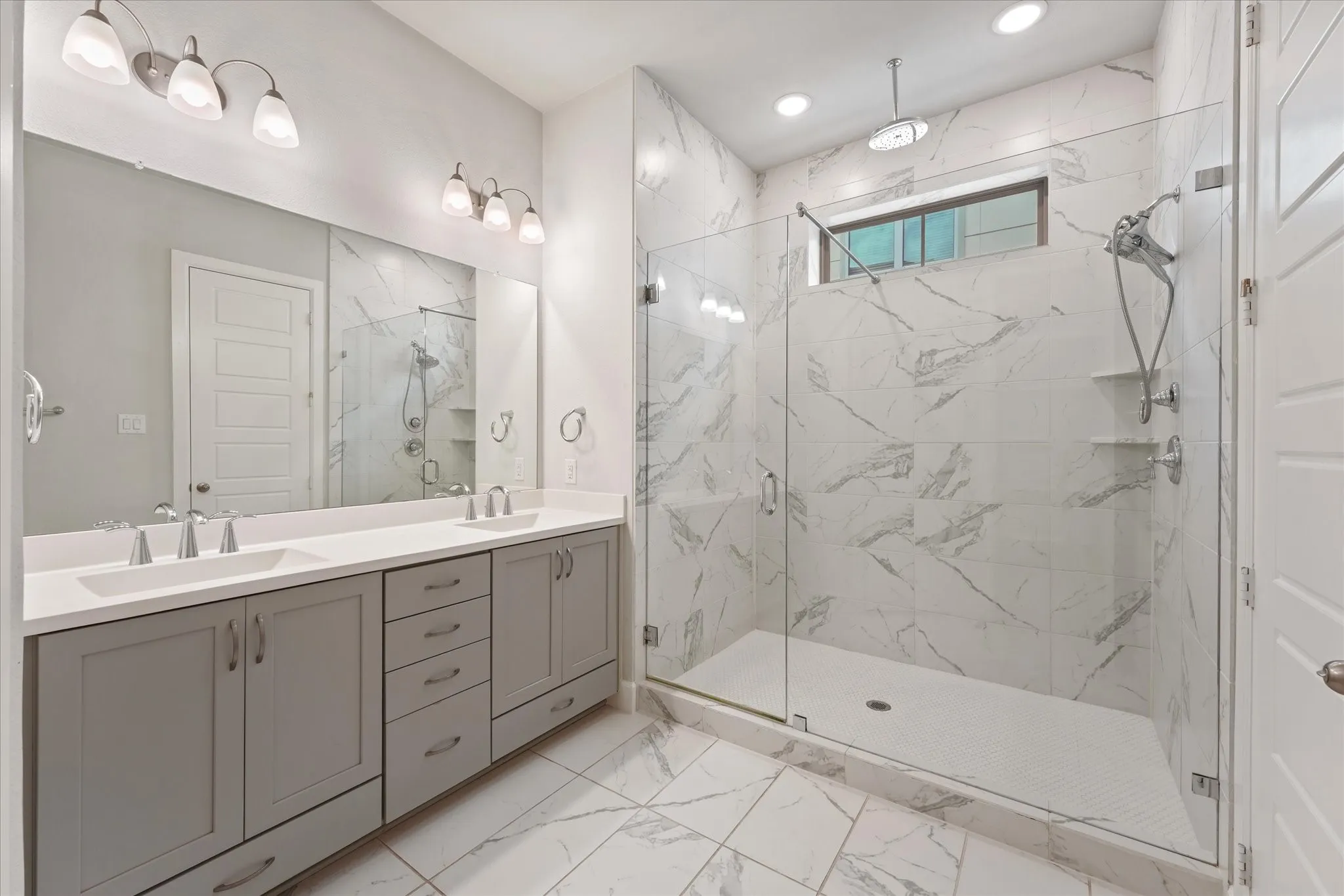 Single Family Residence For Rent in Dallas County , 5160 Brickellia Drive, Dallas, Texas 75209, 3 Bedroom, 4 Bathroom, 2 Garage spaces, 1,895 Sqft, built in 2019, mls#21411465, Real Estate Agent in Dallas, Homes For Rent in Dallas county, Homes For Rent in Dallas, Realtor in Dallas Texas, Real Estate Brokerage Independent Realty Texas, Luminita Cordes Realtor