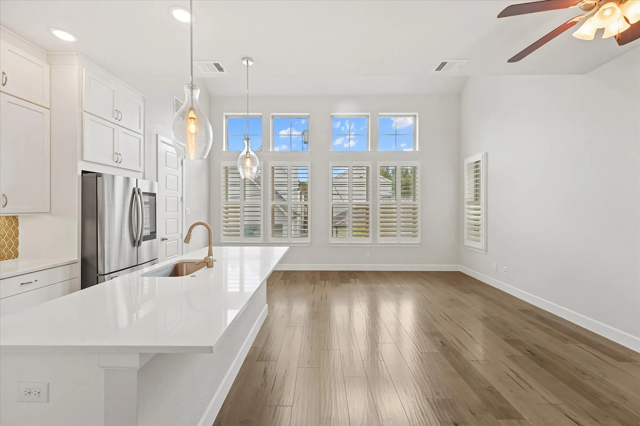 Single Family Residence For Rent