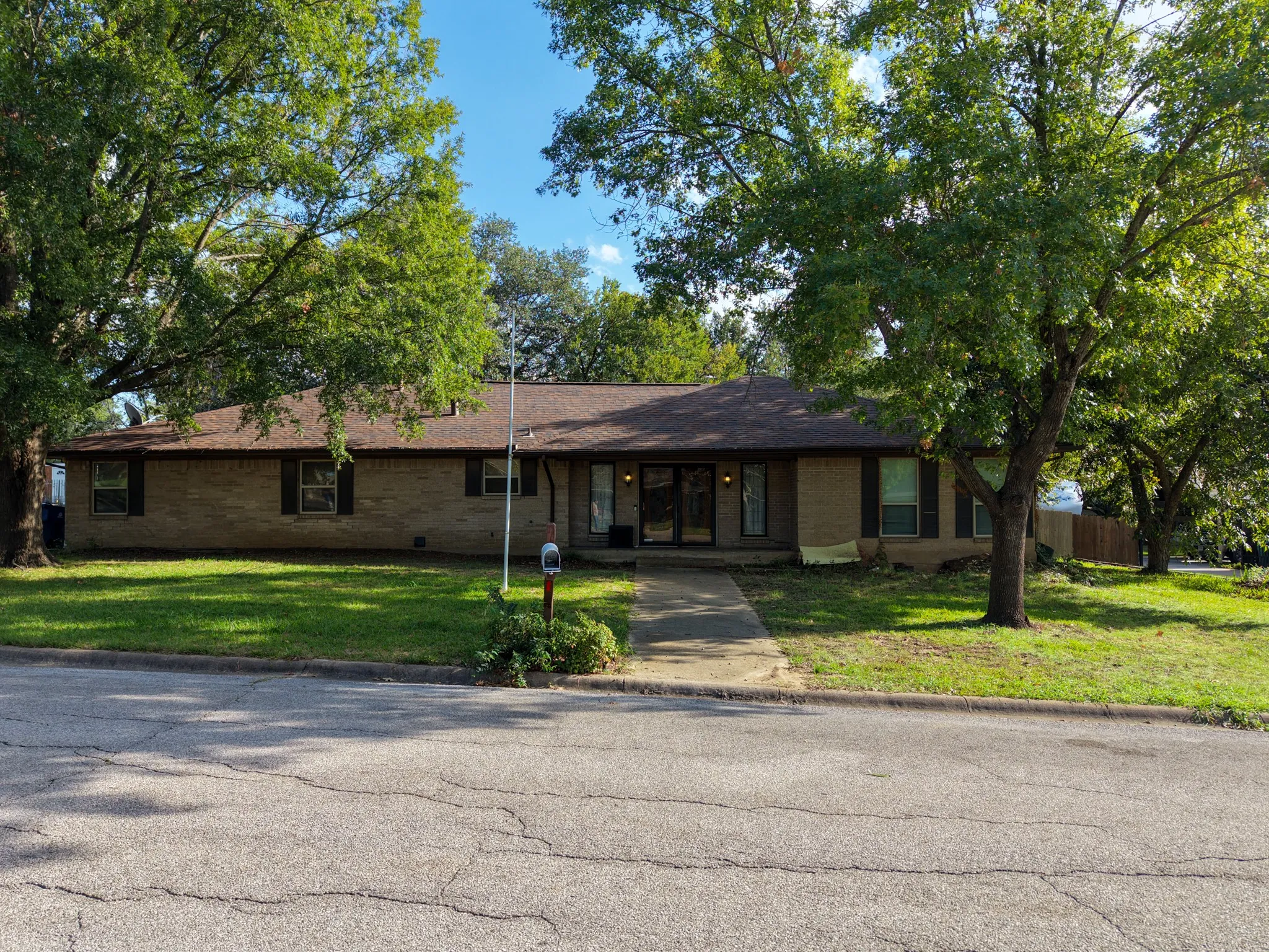 Single Family Residence For Sale