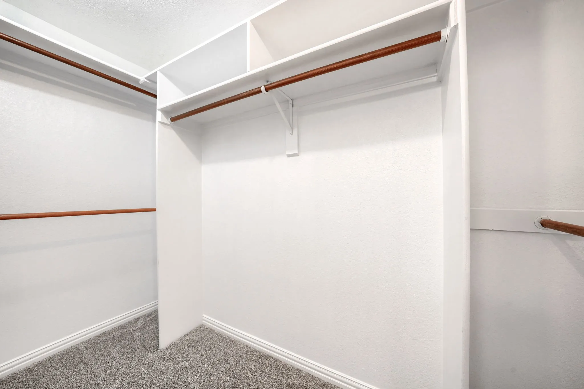 Single Family Residence For Sale in Dallas County , 446 Phillips Drive, Coppell, Texas 75019, 3 Bedroom, 2 Bathroom, 2 Garage spaces, 1,377 Sqft, built in 1986, mls#21409619, Real Estate Agent in Coppell, Homes For Sale in Dallas county, Homes For Sale in Coppell, Realtor in Coppell Texas, Real Estate Brokerage Independent Realty Texas, Luminita Cordes Realtor