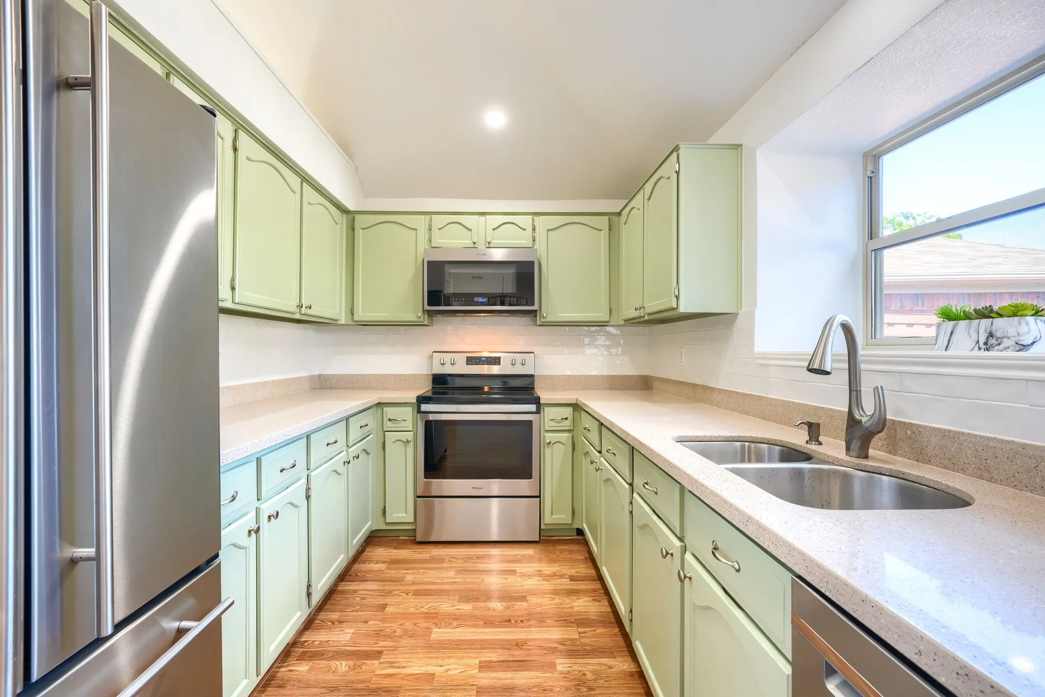 Single Family Residence For Sale in Dallas County , 446 Phillips Drive, Coppell, Texas 75019, 3 Bedroom, 2 Bathroom, 2 Garage spaces, 1,377 Sqft, built in 1986, mls#21409619, Real Estate Agent in Coppell, Homes For Sale in Dallas county, Homes For Sale in Coppell, Realtor in Coppell Texas, Real Estate Brokerage Independent Realty Texas, Luminita Cordes Realtor