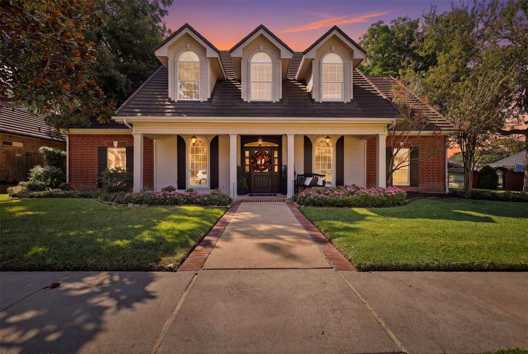 7204 Saquaro Lake Ct close to Lake Arlington