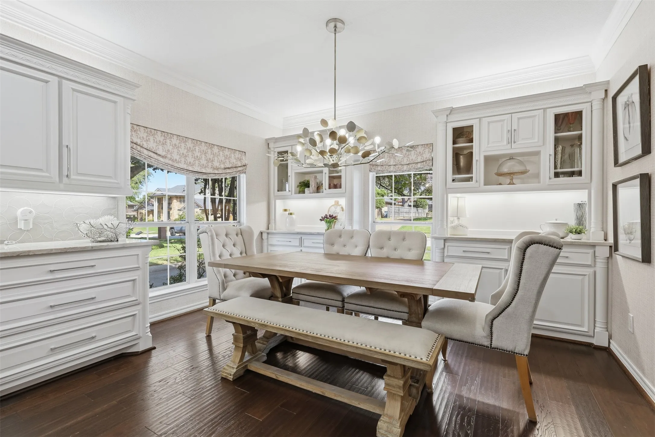 Oversize breakfast area for casual meals or holiday gatherings