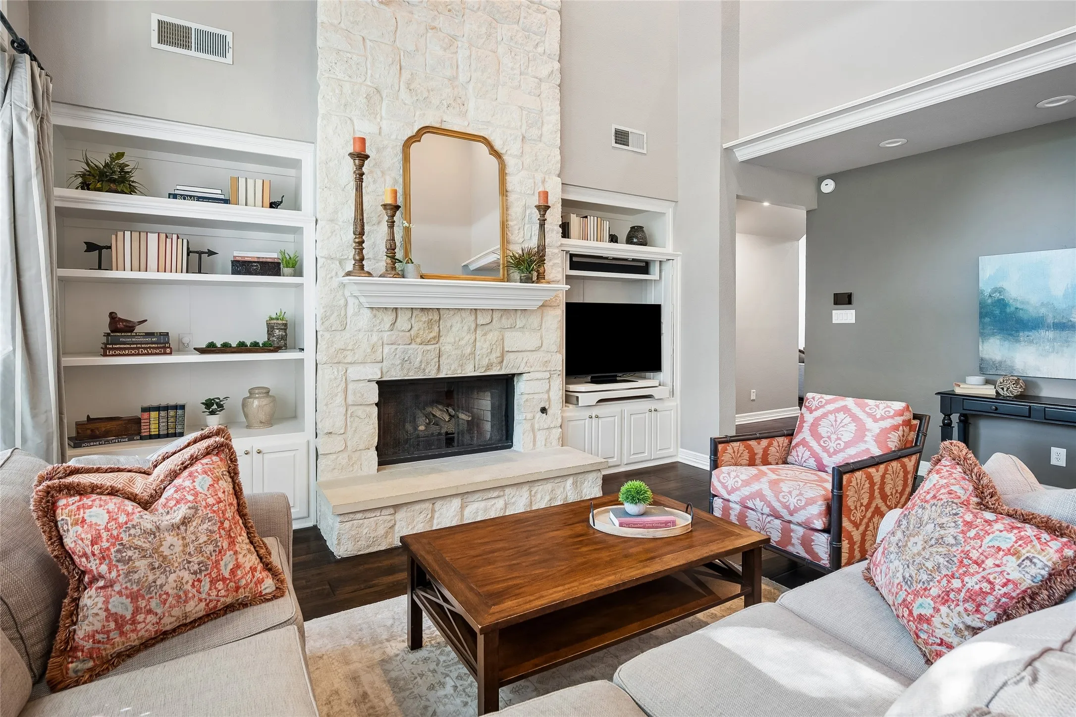 Single Family Residence For Sale in Tarrant County , 711 Wyndsor Creek Drive, Southlake, Texas 76092, 5 Bedroom, 4 Bathroom, 3 Garage spaces, 4,024 Sqft, built in 1997, mls#21408947, Real Estate Agent in Southlake, Homes For Sale in Tarrant county, Homes For Sale in Southlake, Realtor in Southlake Texas, Real Estate Brokerage Independent Realty Texas, Luminita Cordes Realtor
