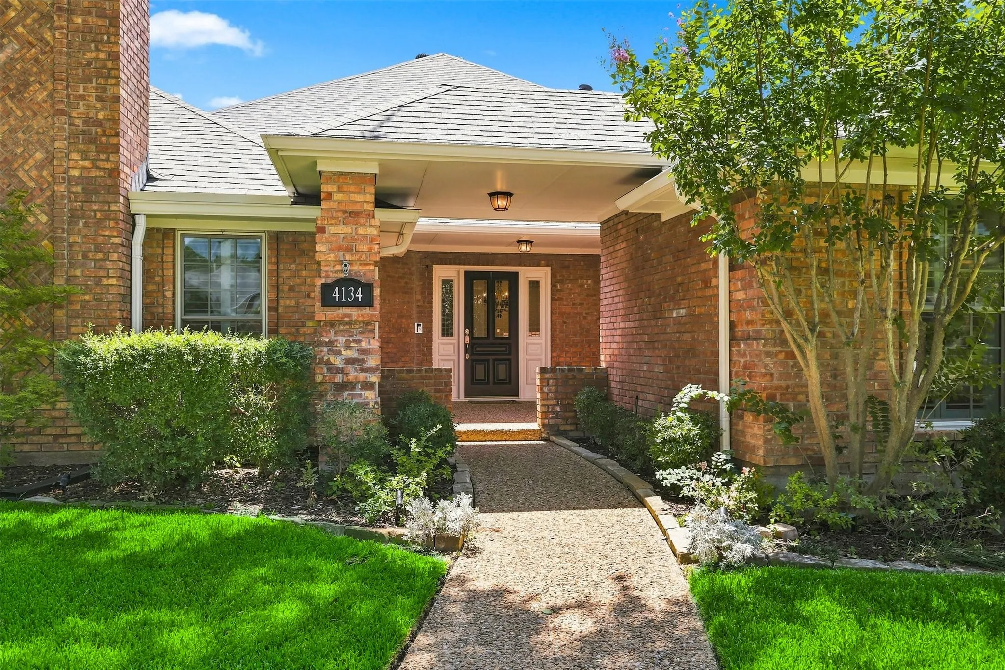 Single Family Residence For Sale in Collin County , 4134 High Star Lane, Dallas, Texas 75287, 4 Bedroom, 3 Bathroom, 2 Garage spaces, 3,006 Sqft, built in 1981, mls#21411098, Real Estate Agent in Dallas, Homes For Sale in Collin county, Homes For Sale in Dallas, Realtor in Dallas Texas, Real Estate Brokerage Independent Realty Texas, Luminita Cordes Realtor