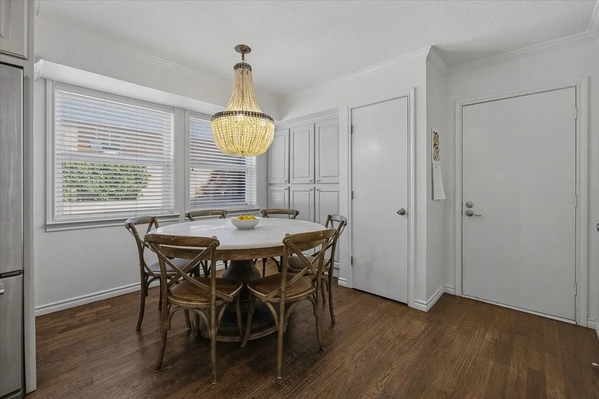 Single Family Residence For Sale in Tarrant County , 4617 Cloudview Road, Fort Worth, Texas 76109, 3 Bedroom, 3 Bathroom, 2 Garage spaces, 2,079 Sqft, built in 1964, mls#21408023, Real Estate Agent in Fort Worth, Homes For Sale in Tarrant county, Homes For Sale in Fort Worth, Realtor in Fort Worth Texas, Real Estate Brokerage Independent Realty Texas, Luminita Cordes Realtor