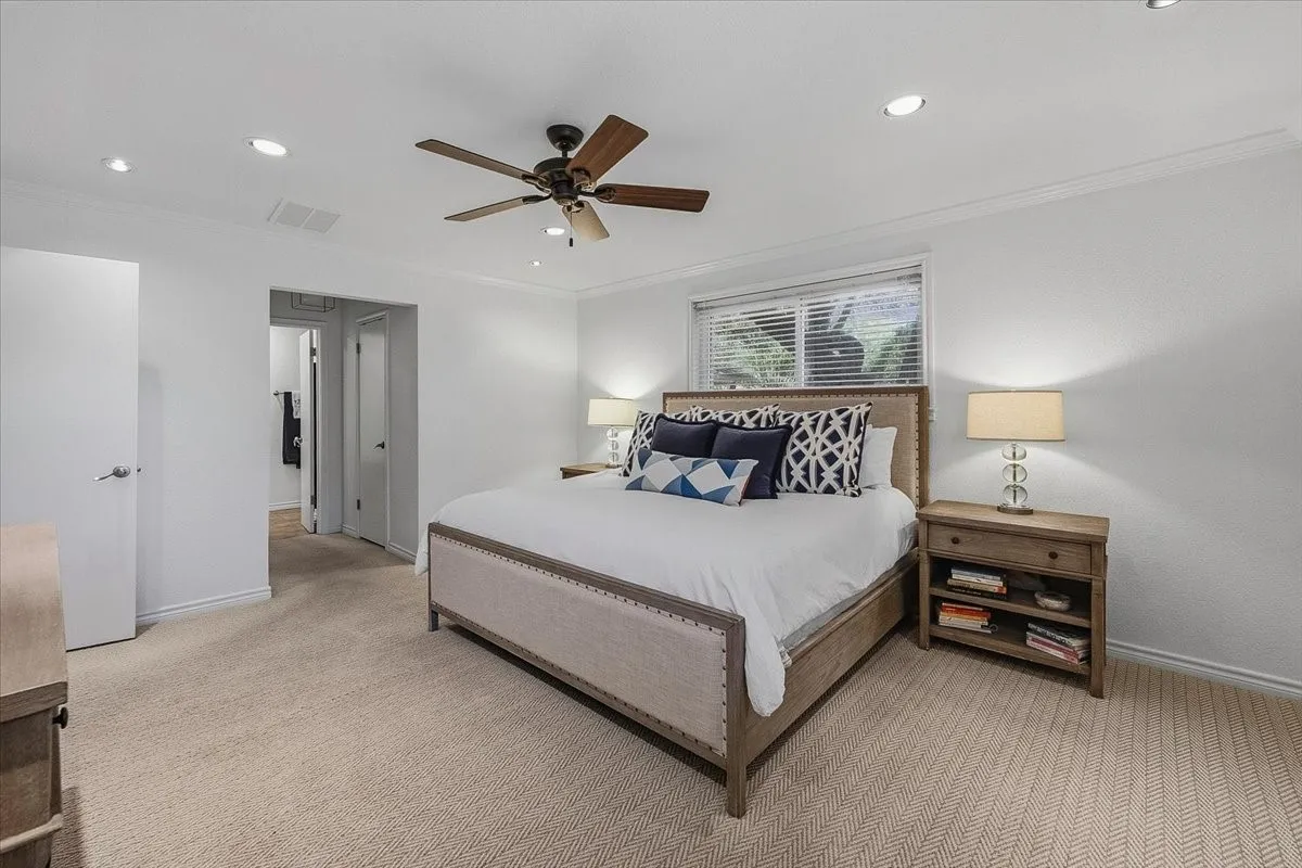 Single Family Residence For Sale in Tarrant County , 4617 Cloudview Road, Fort Worth, Texas 76109, 3 Bedroom, 3 Bathroom, 2 Garage spaces, 2,079 Sqft, built in 1964, mls#21408023, Real Estate Agent in Fort Worth, Homes For Sale in Tarrant county, Homes For Sale in Fort Worth, Realtor in Fort Worth Texas, Real Estate Brokerage Independent Realty Texas, Luminita Cordes Realtor