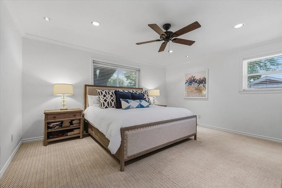 Single Family Residence For Sale in Tarrant County , 4617 Cloudview Road, Fort Worth, Texas 76109, 3 Bedroom, 3 Bathroom, 2 Garage spaces, 2,079 Sqft, built in 1964, mls#21408023, Real Estate Agent in Fort Worth, Homes For Sale in Tarrant county, Homes For Sale in Fort Worth, Realtor in Fort Worth Texas, Real Estate Brokerage Independent Realty Texas, Luminita Cordes Realtor
