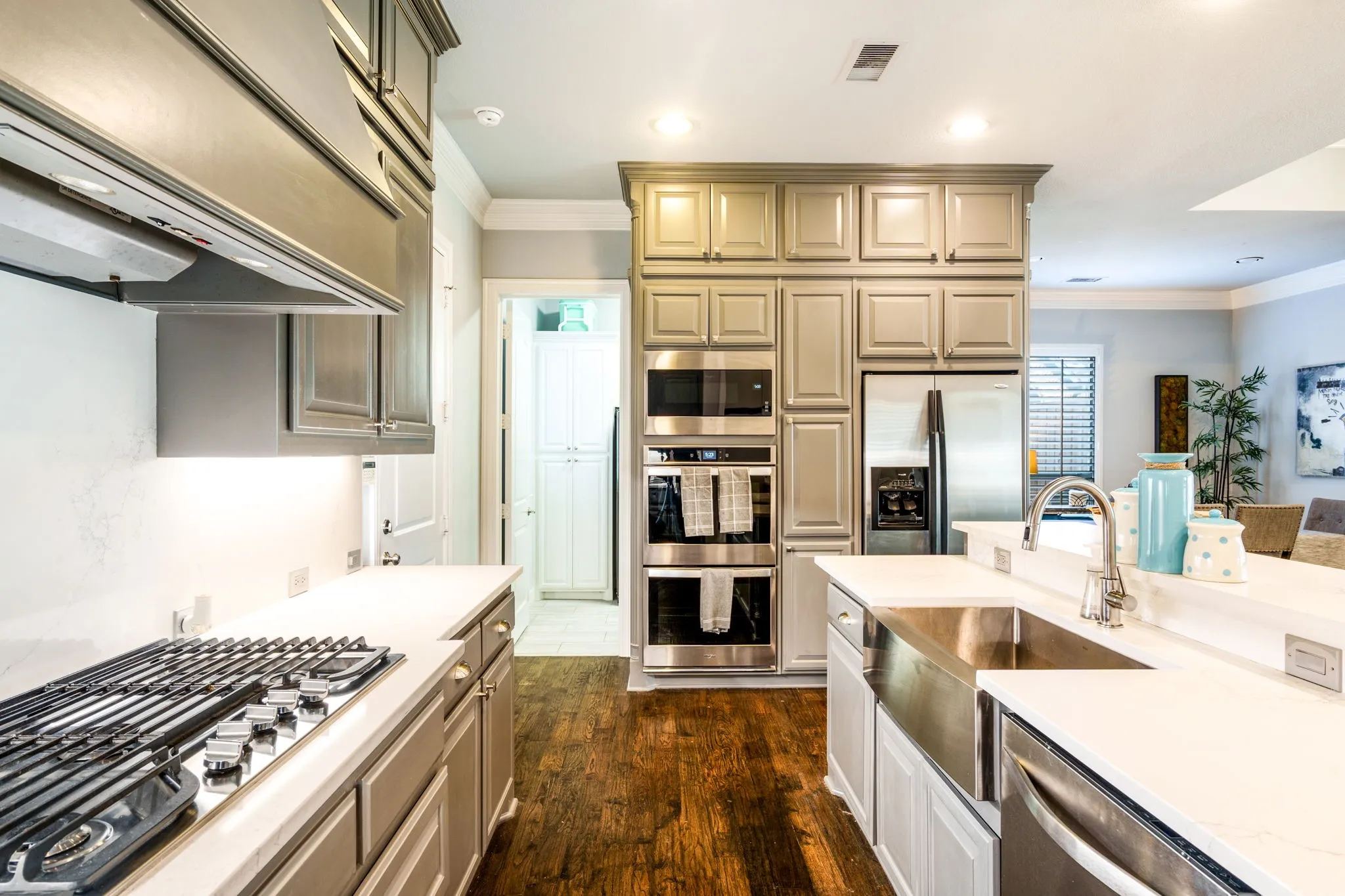 Single Family Residence For Sale in Denton County , 10237 Woodbury Drive, Frisco, Texas 75033, 5 Bedroom, 5 Bathroom, 3 Garage spaces, 4,453 Sqft, built in 2004, mls#21410793, Real Estate Agent in Frisco, Homes For Sale in Denton county, Homes For Sale in Frisco, Realtor in Frisco Texas, Real Estate Brokerage Independent Realty Texas, Luminita Cordes Realtor