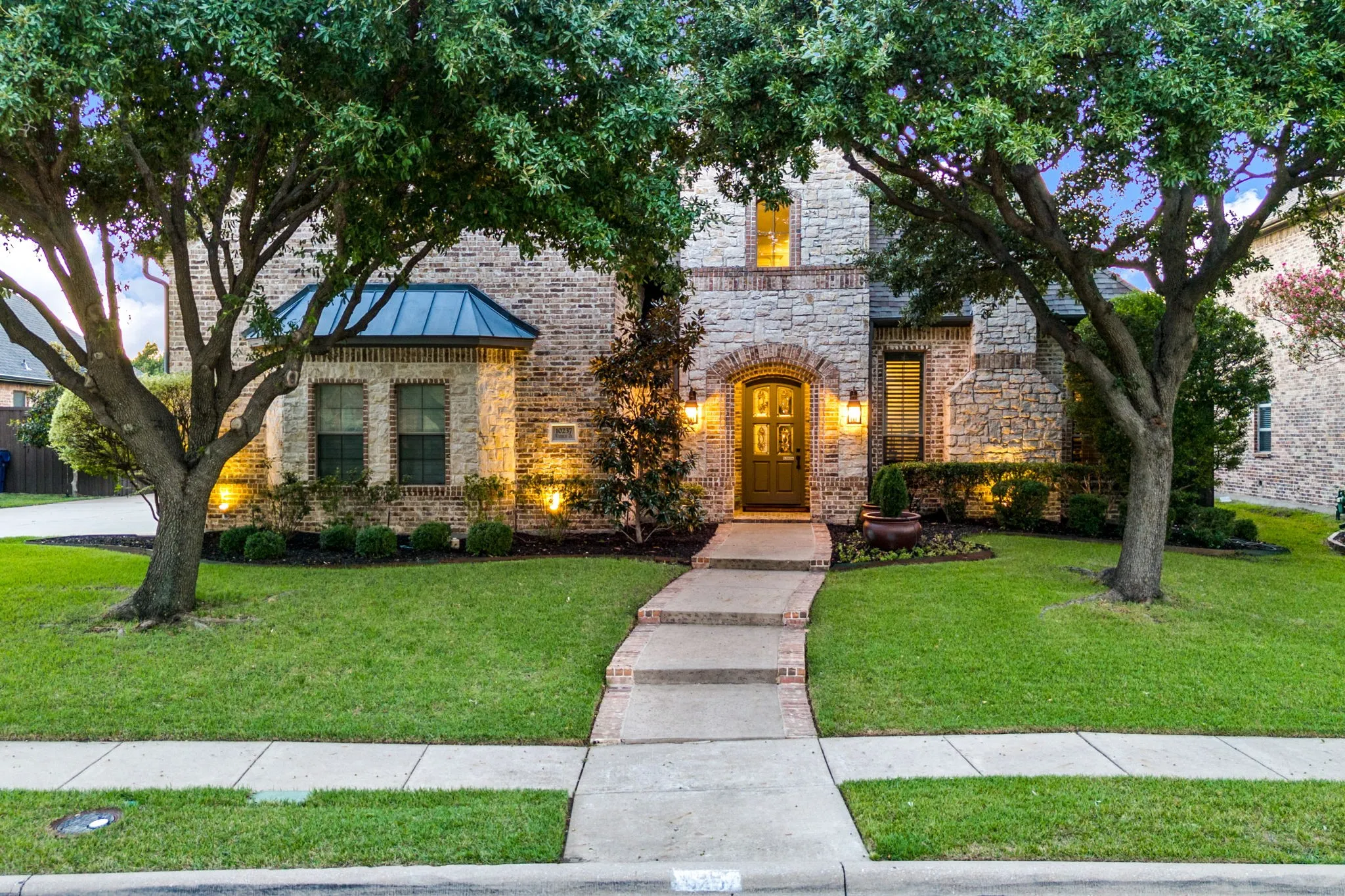 Single Family Residence For Sale