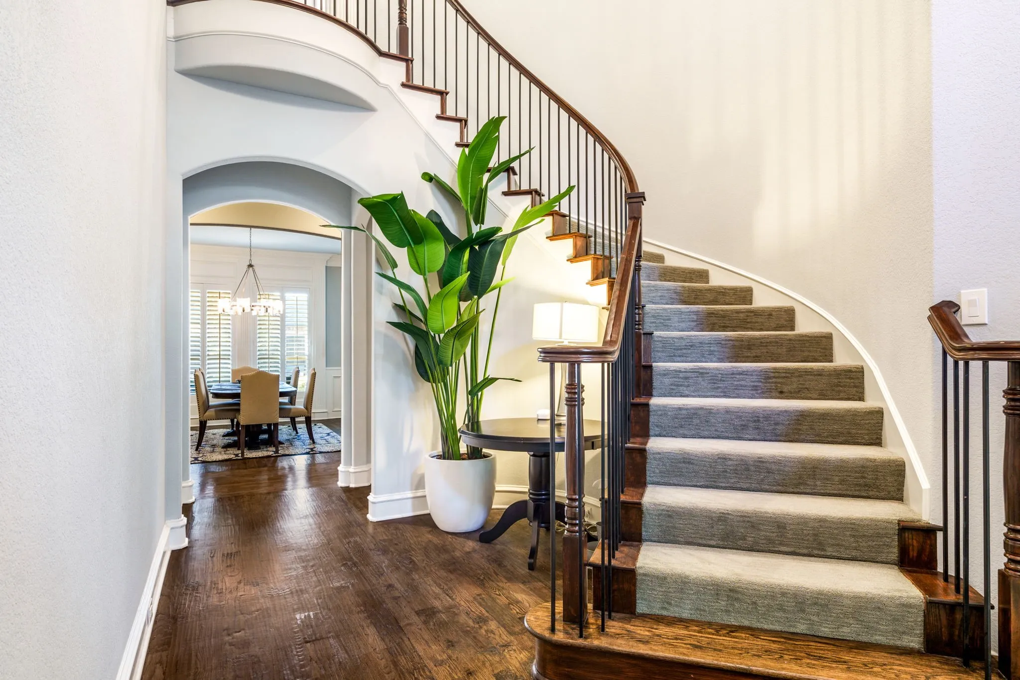Single Family Residence For Sale in Denton County , 10237 Woodbury Drive, Frisco, Texas 75033, 5 Bedroom, 5 Bathroom, 3 Garage spaces, 4,453 Sqft, built in 2004, mls#21410793, Real Estate Agent in Frisco, Homes For Sale in Denton county, Homes For Sale in Frisco, Realtor in Frisco Texas, Real Estate Brokerage Independent Realty Texas, Luminita Cordes Realtor