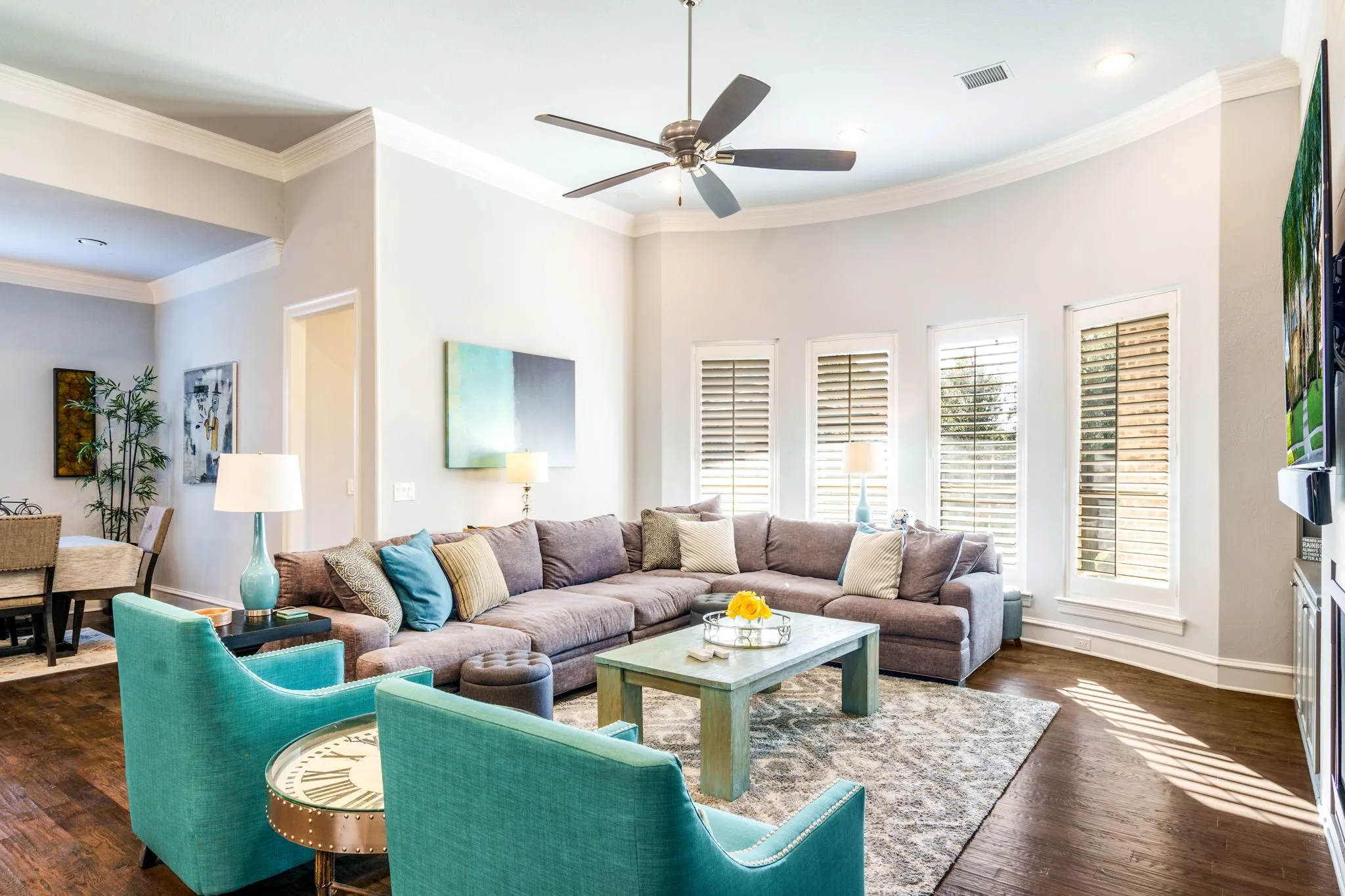 Single Family Residence For Sale in Denton County , 10237 Woodbury Drive, Frisco, Texas 75033, 5 Bedroom, 5 Bathroom, 3 Garage spaces, 4,453 Sqft, built in 2004, mls#21410793, Real Estate Agent in Frisco, Homes For Sale in Denton county, Homes For Sale in Frisco, Realtor in Frisco Texas, Real Estate Brokerage Independent Realty Texas, Luminita Cordes Realtor