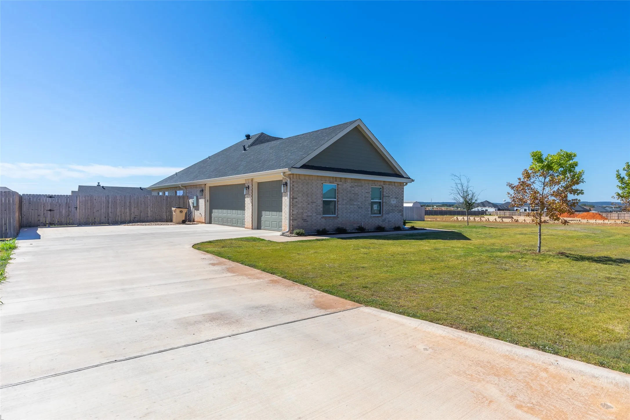 Single Family Residence For Sale in Taylor County , 117 Sparrow Hlls Lane, Tuscola, Texas 79562, 4 Bedroom, 2 Bathroom, 3 Garage spaces, 1,958 Sqft, built in 2024, mls#21404648, Real Estate Agent in Tuscola, Homes For Sale in Taylor county, Homes For Sale in Tuscola, Realtor in Tuscola Texas, Real Estate Brokerage Independent Realty Texas, Luminita Cordes Realtor