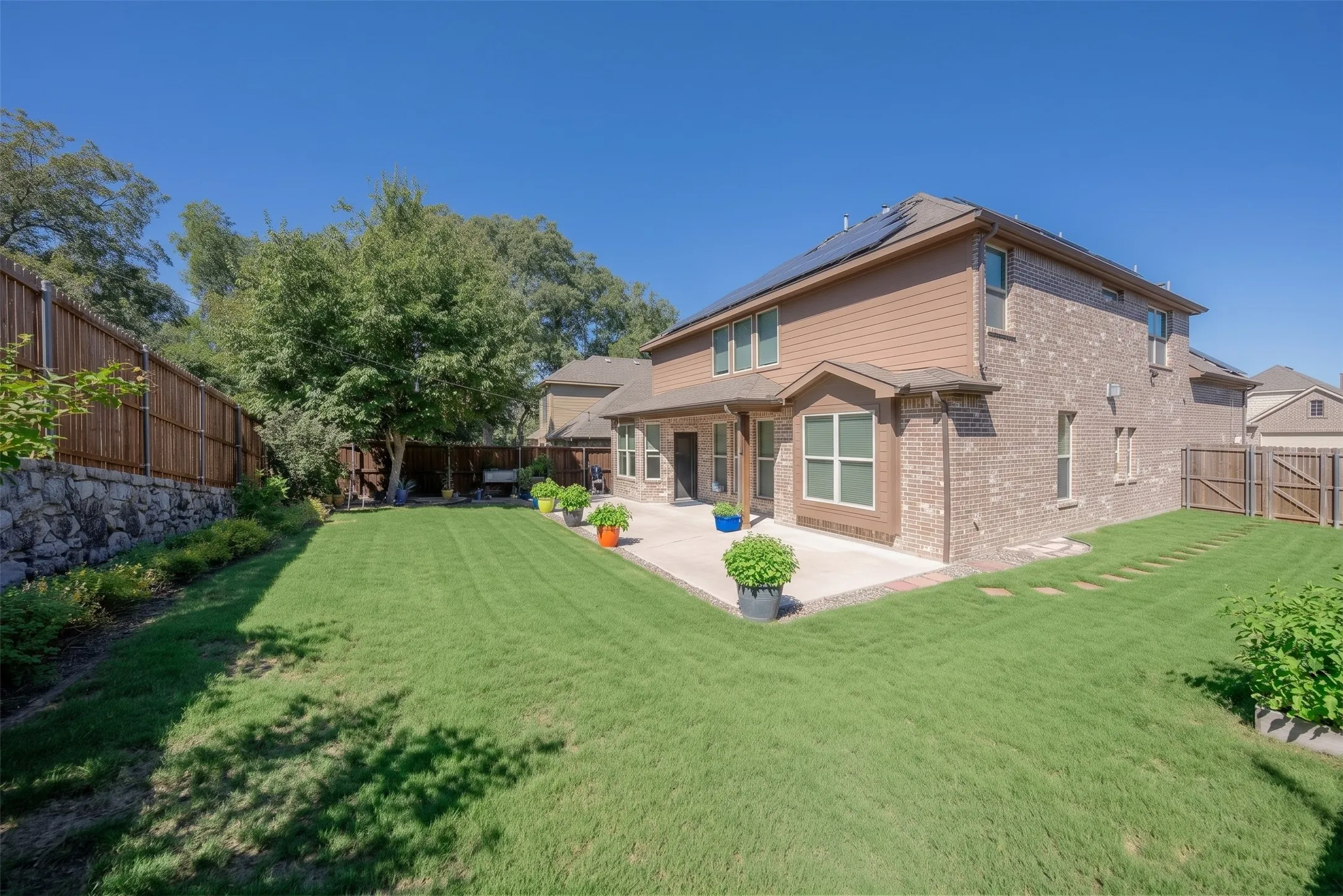 Single Family Residence For Sale in Collin County , 3721 Estates Way, Mc Kinney, Texas 75072, 4 Bedroom, 4 Bathroom, 2 Garage spaces, 2,980 Sqft, built in 2013, mls#21388669, Real Estate Agent in Mc Kinney, Homes For Sale in Collin county, Homes For Sale in Mc Kinney, Realtor in Mc Kinney Texas, Real Estate Brokerage Independent Realty Texas, Luminita Cordes Realtor