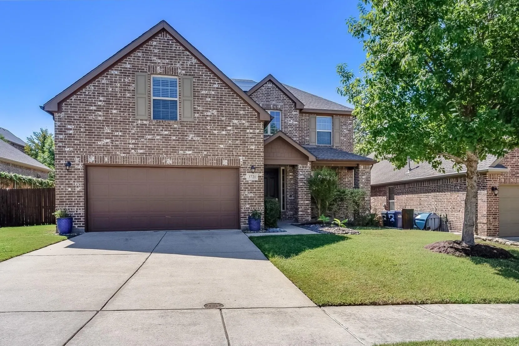 Single Family Residence For Sale in Collin County , 3721 Estates Way, Mc Kinney, Texas 75072, 4 Bedroom, 4 Bathroom, 2 Garage spaces, 2,980 Sqft, built in 2013, mls#21388669, Real Estate Agent in Mc Kinney, Homes For Sale in Collin county, Homes For Sale in Mc Kinney, Realtor in Mc Kinney Texas, Real Estate Brokerage Independent Realty Texas, Luminita Cordes Realtor