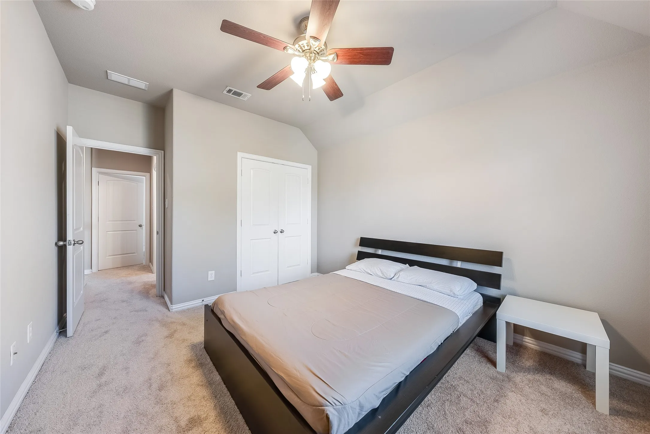 Single Family Residence For Sale in Collin County , 3721 Estates Way, Mc Kinney, Texas 75072, 4 Bedroom, 4 Bathroom, 2 Garage spaces, 2,980 Sqft, built in 2013, mls#21388669, Real Estate Agent in Mc Kinney, Homes For Sale in Collin county, Homes For Sale in Mc Kinney, Realtor in Mc Kinney Texas, Real Estate Brokerage Independent Realty Texas, Luminita Cordes Realtor