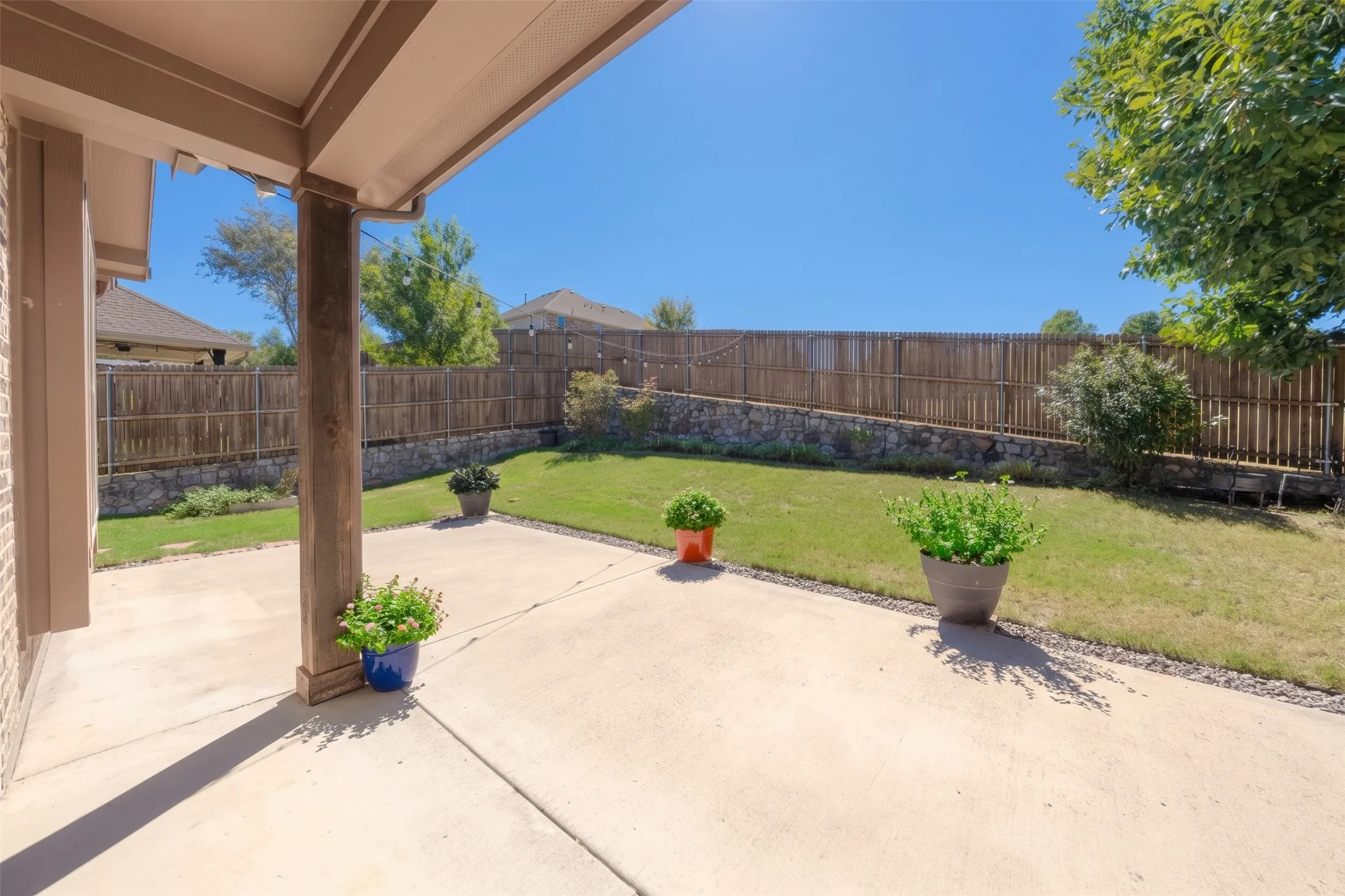 Single Family Residence For Sale in Collin County , 3721 Estates Way, Mc Kinney, Texas 75072, 4 Bedroom, 4 Bathroom, 2 Garage spaces, 2,980 Sqft, built in 2013, mls#21388669, Real Estate Agent in Mc Kinney, Homes For Sale in Collin county, Homes For Sale in Mc Kinney, Realtor in Mc Kinney Texas, Real Estate Brokerage Independent Realty Texas, Luminita Cordes Realtor