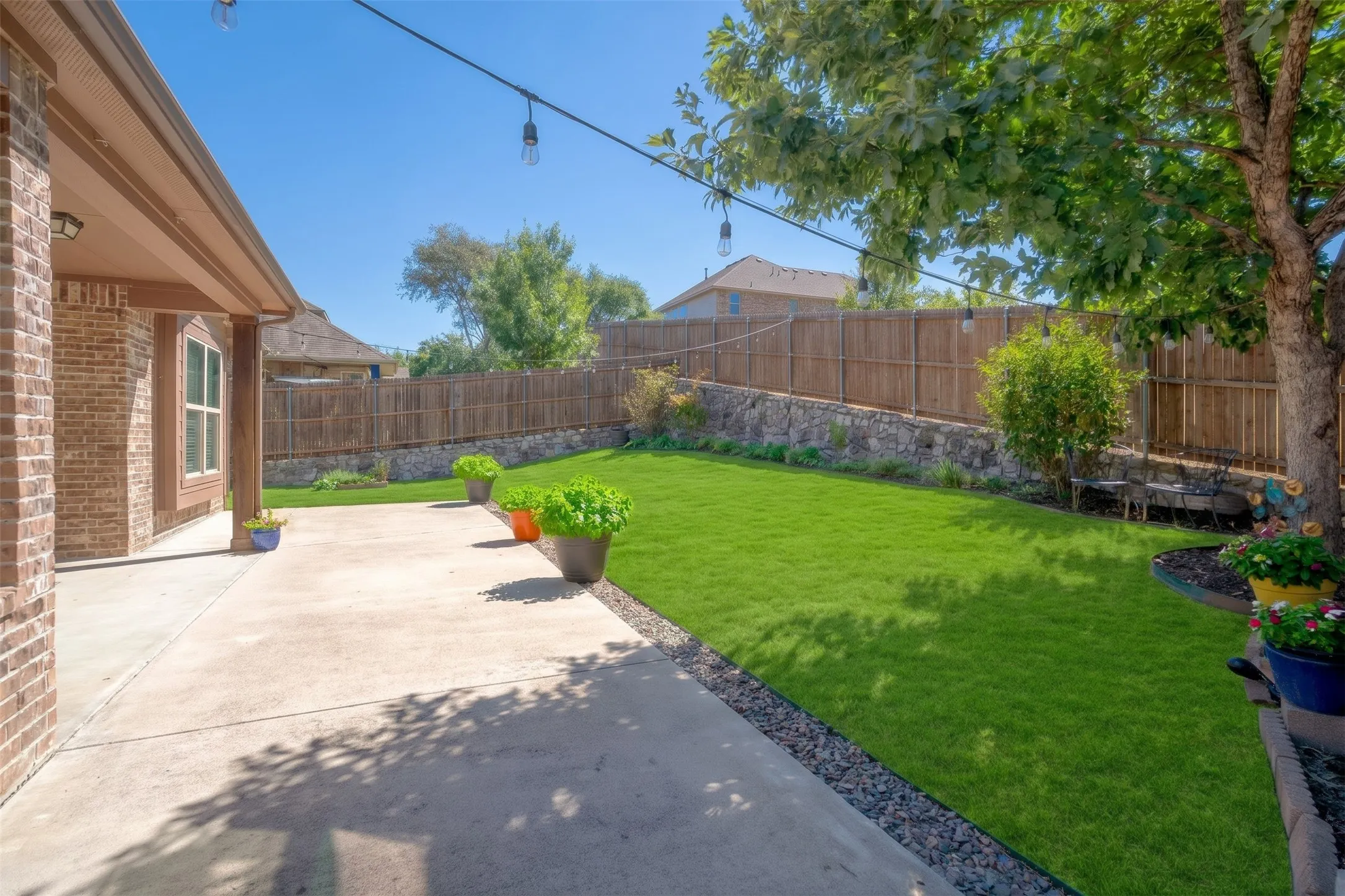 Single Family Residence For Sale in Collin County , 3721 Estates Way, Mc Kinney, Texas 75072, 4 Bedroom, 4 Bathroom, 2 Garage spaces, 2,980 Sqft, built in 2013, mls#21388669, Real Estate Agent in Mc Kinney, Homes For Sale in Collin county, Homes For Sale in Mc Kinney, Realtor in Mc Kinney Texas, Real Estate Brokerage Independent Realty Texas, Luminita Cordes Realtor
