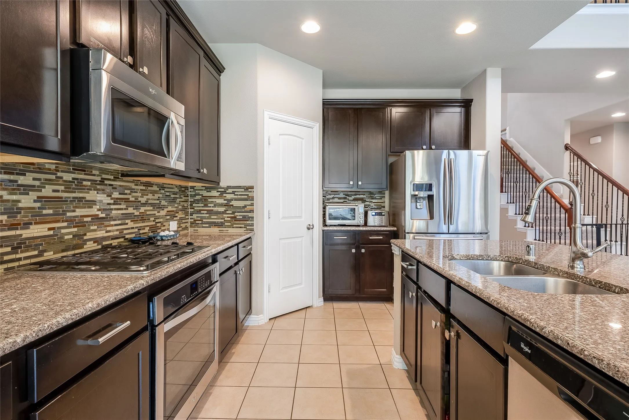 Single Family Residence For Sale in Collin County , 3721 Estates Way, Mc Kinney, Texas 75072, 4 Bedroom, 4 Bathroom, 2 Garage spaces, 2,980 Sqft, built in 2013, mls#21388669, Real Estate Agent in Mc Kinney, Homes For Sale in Collin county, Homes For Sale in Mc Kinney, Realtor in Mc Kinney Texas, Real Estate Brokerage Independent Realty Texas, Luminita Cordes Realtor