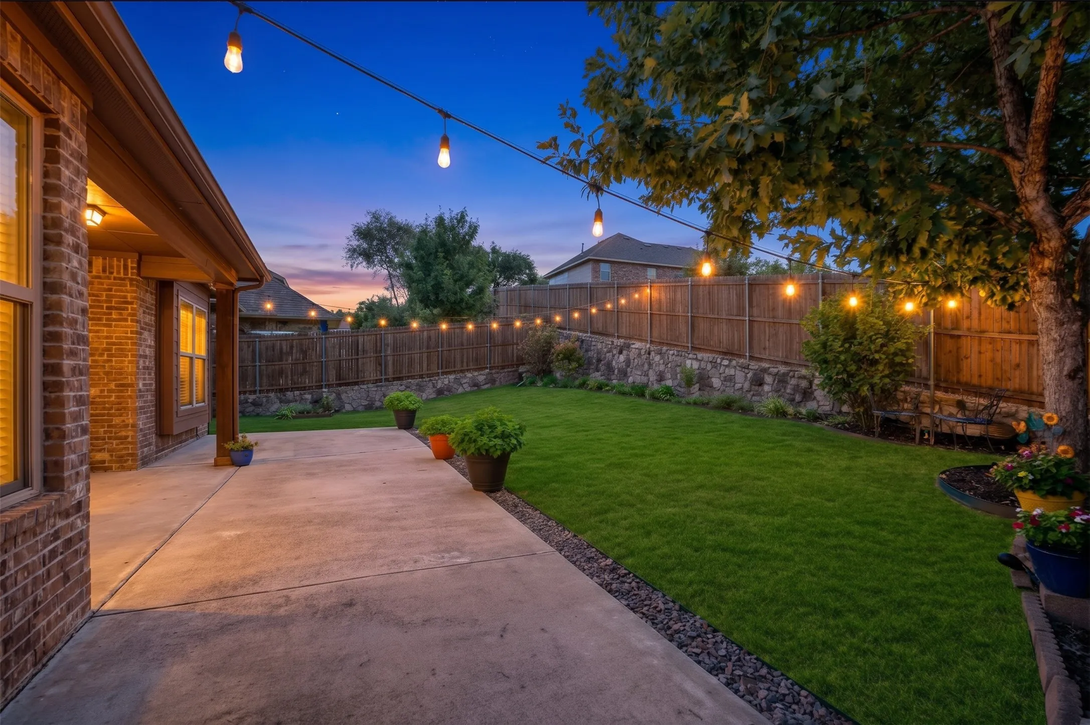 Single Family Residence For Sale in Collin County , 3721 Estates Way, Mc Kinney, Texas 75072, 4 Bedroom, 4 Bathroom, 2 Garage spaces, 2,980 Sqft, built in 2013, mls#21388669, Real Estate Agent in Mc Kinney, Homes For Sale in Collin county, Homes For Sale in Mc Kinney, Realtor in Mc Kinney Texas, Real Estate Brokerage Independent Realty Texas, Luminita Cordes Realtor