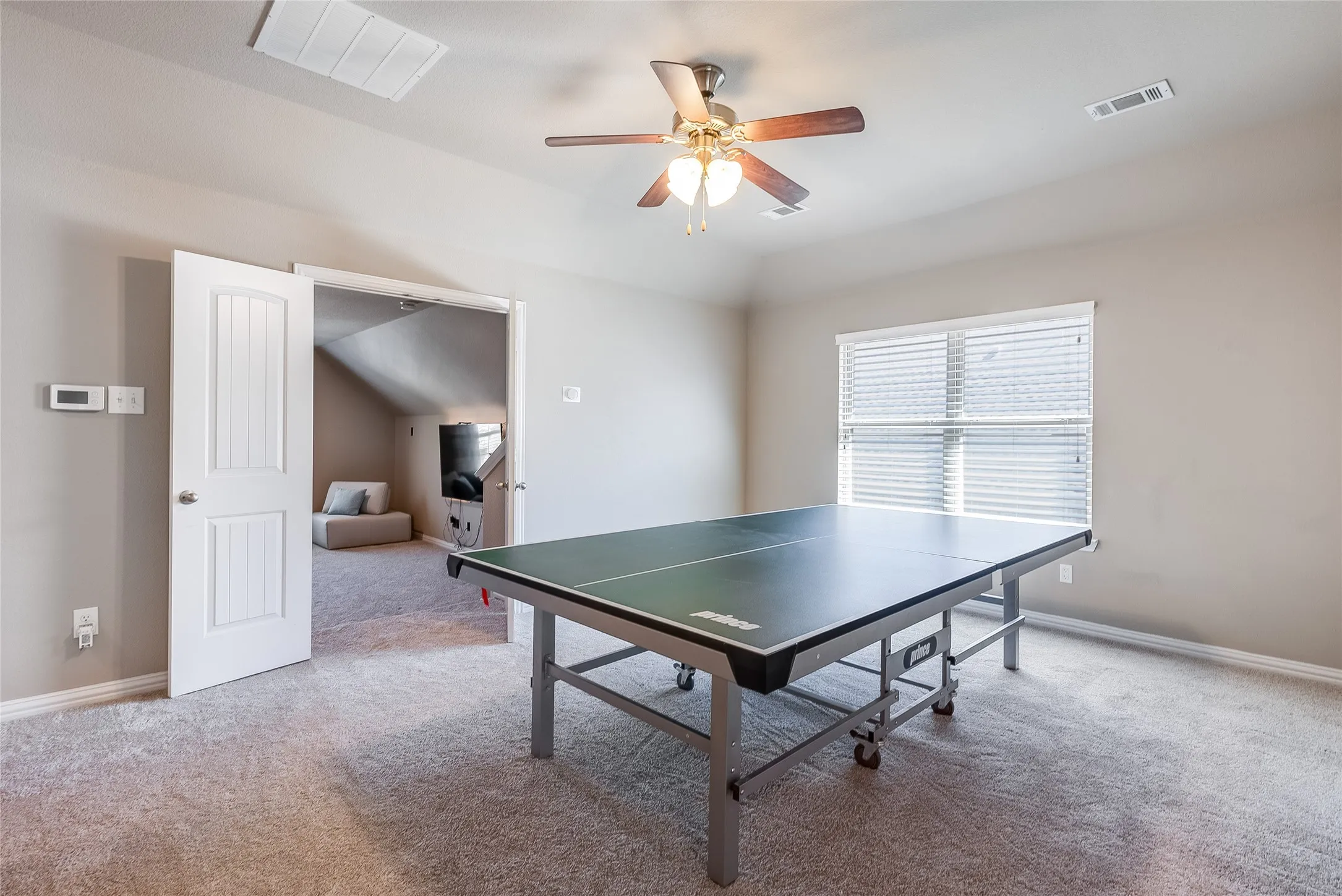 Single Family Residence For Sale in Collin County , 3721 Estates Way, Mc Kinney, Texas 75072, 4 Bedroom, 4 Bathroom, 2 Garage spaces, 2,980 Sqft, built in 2013, mls#21388669, Real Estate Agent in Mc Kinney, Homes For Sale in Collin county, Homes For Sale in Mc Kinney, Realtor in Mc Kinney Texas, Real Estate Brokerage Independent Realty Texas, Luminita Cordes Realtor