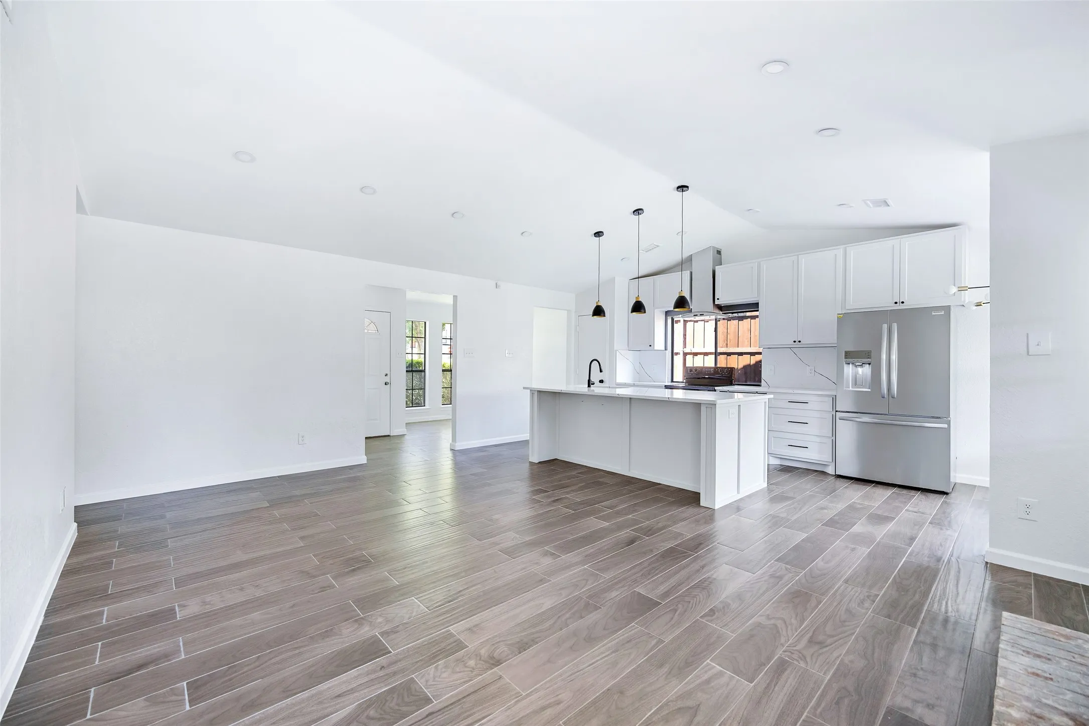 Living/Kitchen