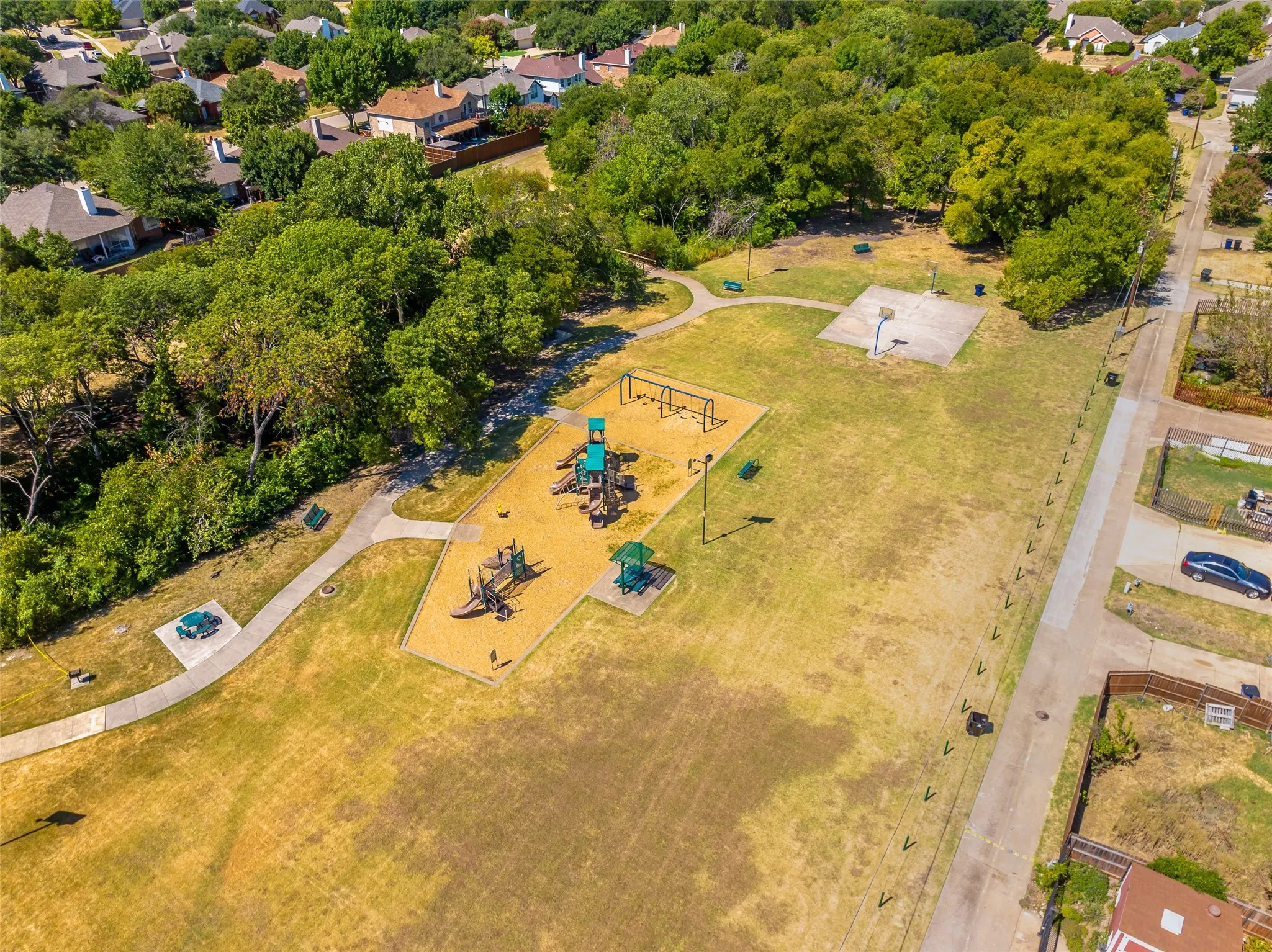 Single Family Residence For Rent in Collin County , 8400 Willow Creek Drive, Frisco, Texas 75034, 3 Bedroom, 2 Bathroom, 2 Garage spaces, 1,397 Sqft, built in 1986, mls#21407915, Real Estate Agent in Frisco, Homes For Rent in Collin county, Homes For Rent in Frisco, Realtor in Frisco Texas, Real Estate Brokerage Independent Realty Texas, Luminita Cordes Realtor