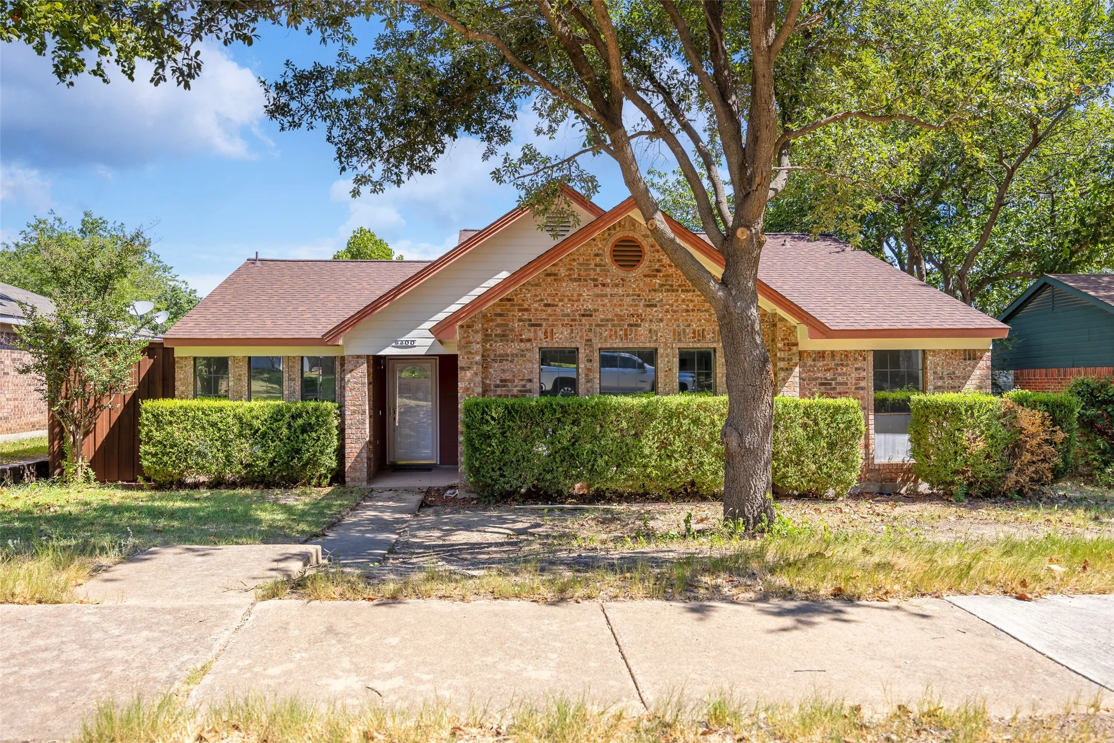 8400 Willow Creek