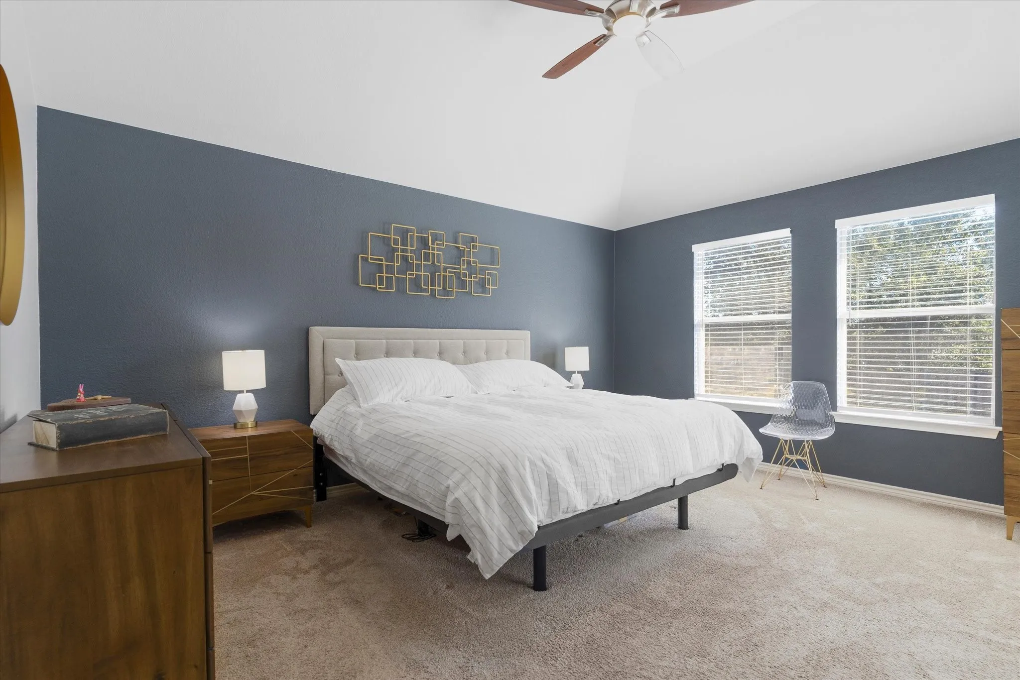 Single Family Residence For Sale in Tarrant County , 1316 Missionary Ridge Trail, Fort Worth, Texas 76131, 4 Bedroom, 2 Bathroom, 2 Garage spaces, 2,385 Sqft, built in 2007, mls#21405681, Real Estate Agent in Fort Worth, Homes For Sale in Tarrant county, Homes For Sale in Fort Worth, Realtor in Fort Worth Texas, Real Estate Brokerage Independent Realty Texas, Luminita Cordes Realtor