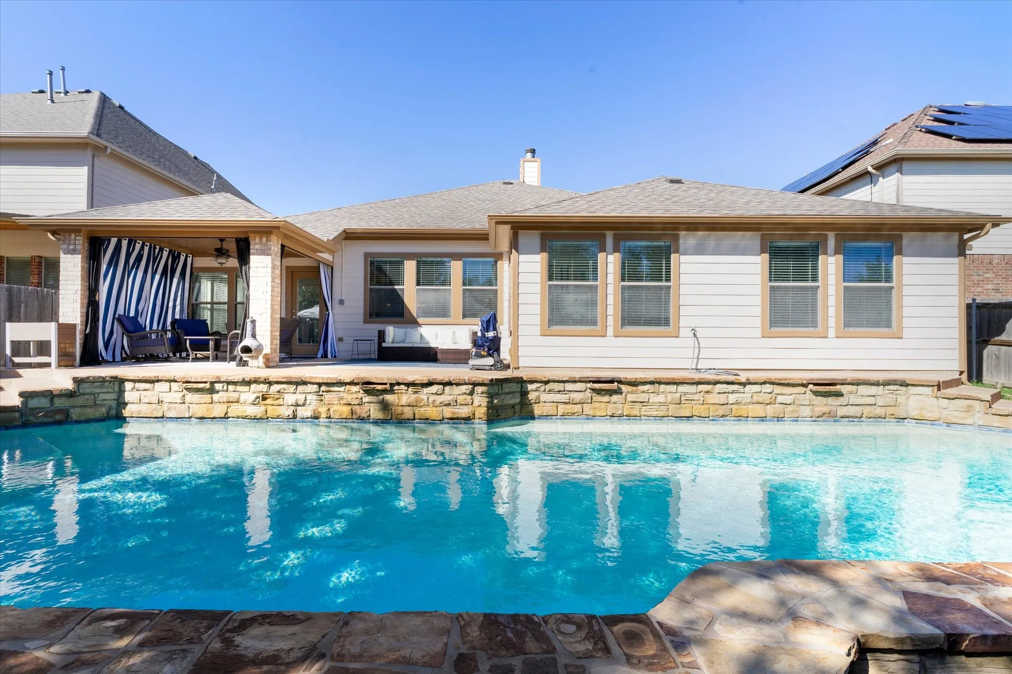 Single Family Residence For Sale in Tarrant County , 1316 Missionary Ridge Trail, Fort Worth, Texas 76131, 4 Bedroom, 2 Bathroom, 2 Garage spaces, 2,385 Sqft, built in 2007, mls#21405681, Real Estate Agent in Fort Worth, Homes For Sale in Tarrant county, Homes For Sale in Fort Worth, Realtor in Fort Worth Texas, Real Estate Brokerage Independent Realty Texas, Luminita Cordes Realtor