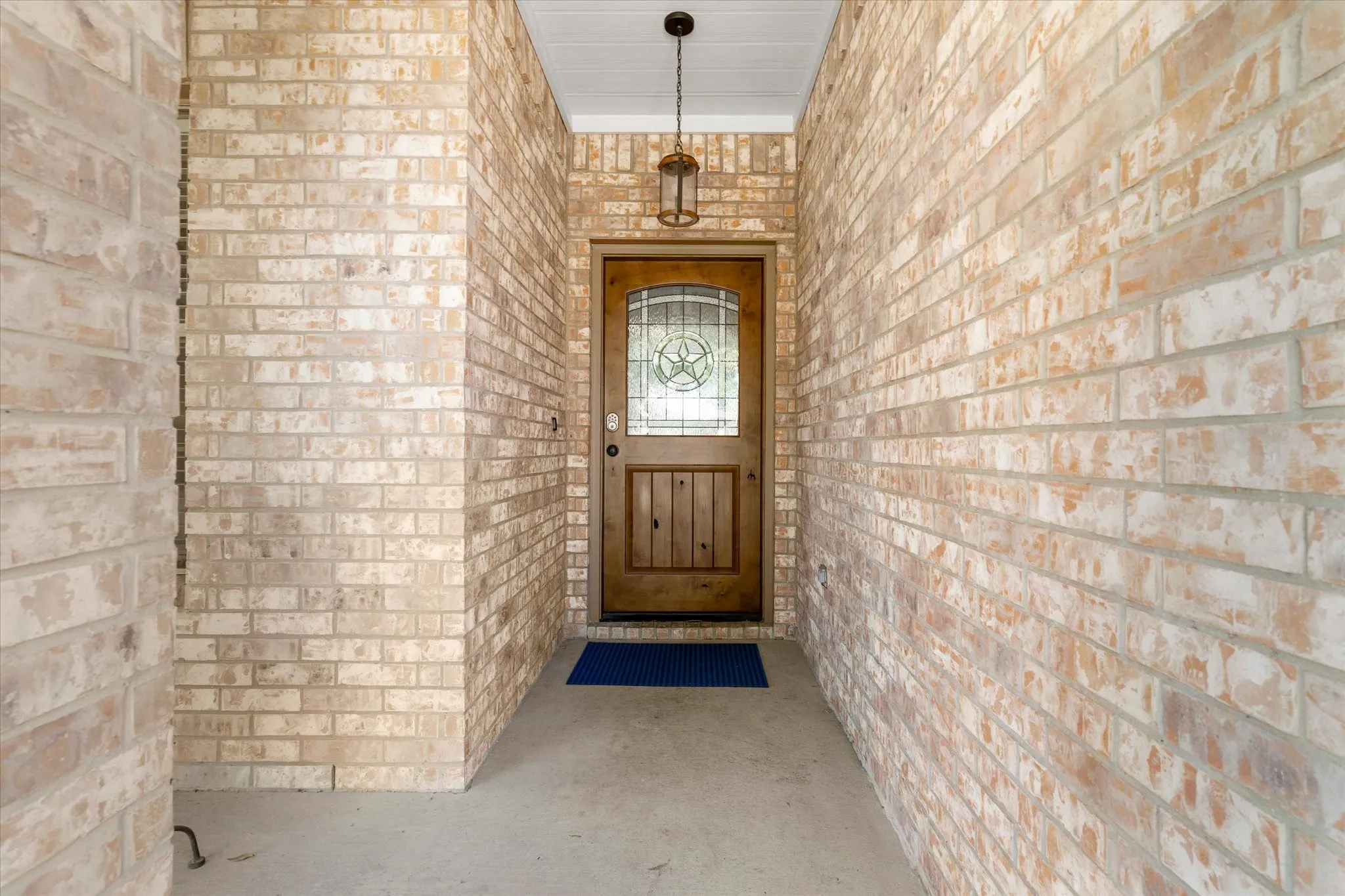 Single Family Residence For Sale in Tarrant County , 1316 Missionary Ridge Trail, Fort Worth, Texas 76131, 4 Bedroom, 2 Bathroom, 2 Garage spaces, 2,385 Sqft, built in 2007, mls#21405681, Real Estate Agent in Fort Worth, Homes For Sale in Tarrant county, Homes For Sale in Fort Worth, Realtor in Fort Worth Texas, Real Estate Brokerage Independent Realty Texas, Luminita Cordes Realtor