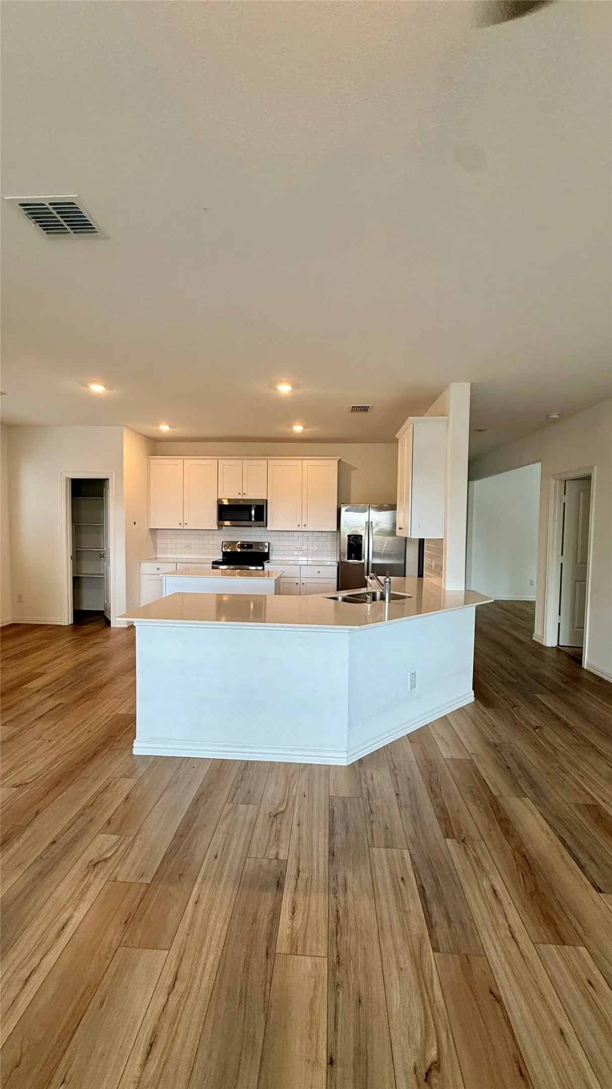 Single Family Residence For Rent in Collin County , 412 Ardsley Lane, Princeton, Texas 75407, 4 Bedroom, 2 Bathroom, 2 Garage spaces, 1,994 Sqft, built in 2023, mls#21411526, Real Estate Agent in Princeton, Homes For Rent in Collin county, Homes For Rent in Princeton, Realtor in Princeton Texas, Real Estate Brokerage Independent Realty Texas, Luminita Cordes Realtor