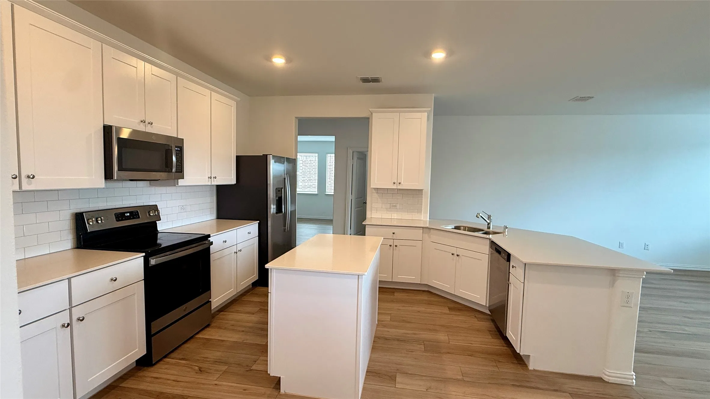 Single Family Residence For Rent in Collin County , 412 Ardsley Lane, Princeton, Texas 75407, 4 Bedroom, 2 Bathroom, 2 Garage spaces, 1,994 Sqft, built in 2023, mls#21411526, Real Estate Agent in Princeton, Homes For Rent in Collin county, Homes For Rent in Princeton, Realtor in Princeton Texas, Real Estate Brokerage Independent Realty Texas, Luminita Cordes Realtor