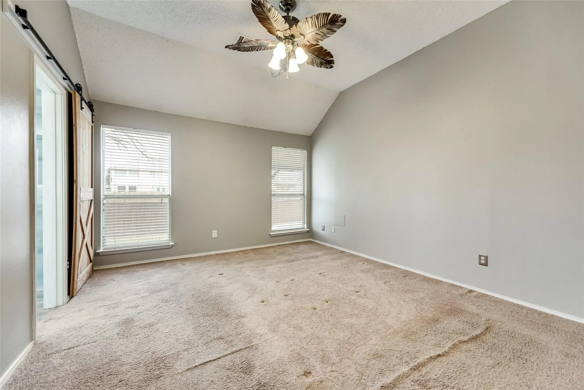 Single Family Residence For Rent in Dallas County , 7409 Gillon Drive, Rowlett, Texas 75089, 3 Bedroom, 2 Bathroom, 2 Garage spaces, 1,493 Sqft, built in 1993, mls#21409654, Real Estate Agent in Rowlett, Homes For Rent in Dallas county, Homes For Rent in Rowlett, Realtor in Rowlett Texas, Real Estate Brokerage Independent Realty Texas, Luminita Cordes Realtor