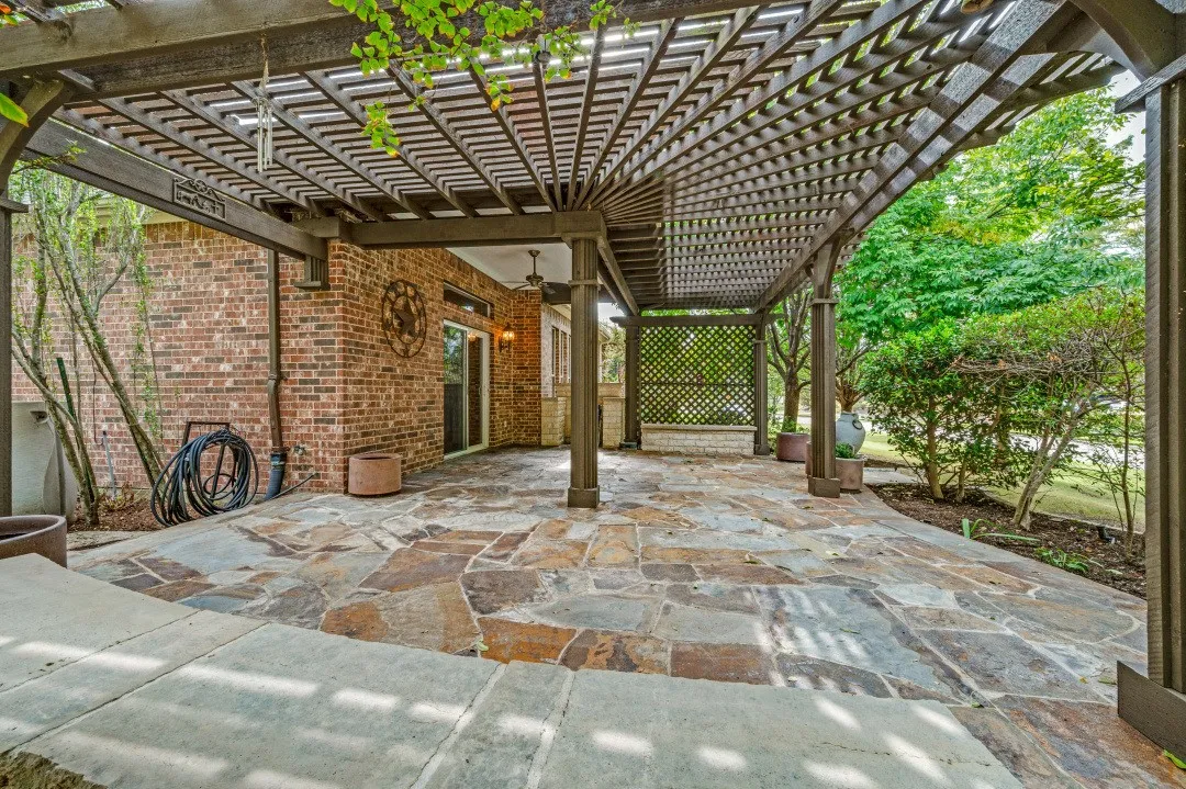 Single Family Residence For Sale in Denton County , 7091 Glen Abbey Court, Frisco, Texas 75036, 3 Bedroom, 3 Bathroom, 3 Garage spaces, 2,650 Sqft, built in 2007, mls#21409912, Real Estate Agent in Frisco, Homes For Sale in Denton county, Homes For Sale in Frisco, Realtor in Frisco Texas, Real Estate Brokerage Independent Realty Texas, Luminita Cordes Realtor