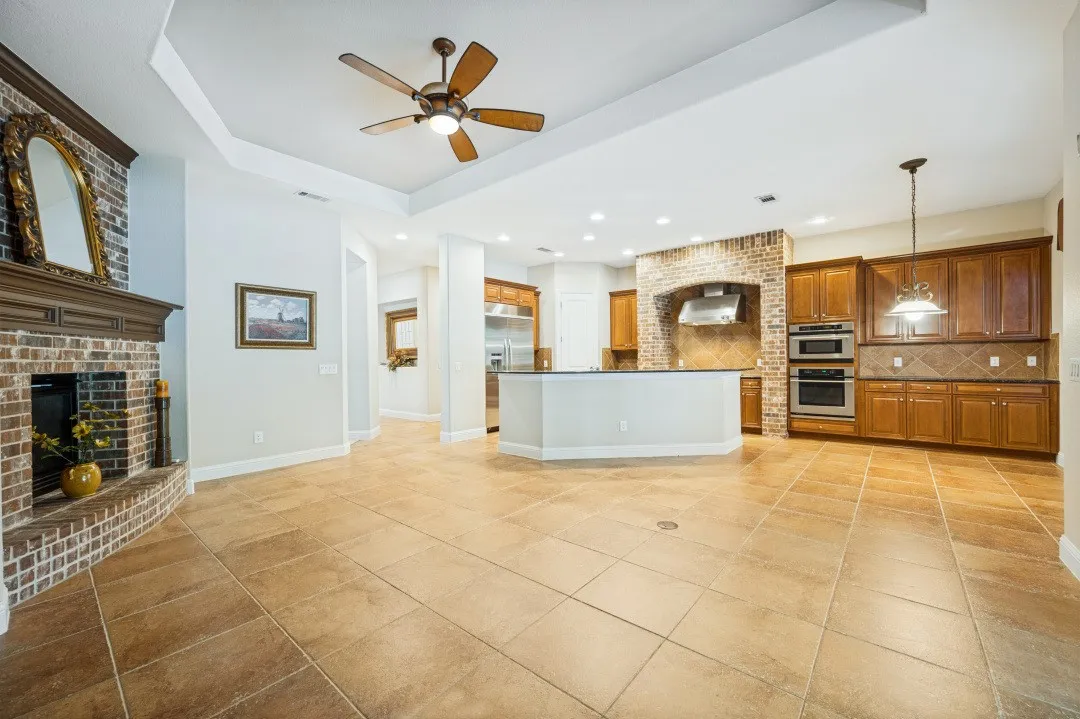 Single Family Residence For Sale in Denton County , 7091 Glen Abbey Court, Frisco, Texas 75036, 3 Bedroom, 3 Bathroom, 3 Garage spaces, 2,650 Sqft, built in 2007, mls#21409912, Real Estate Agent in Frisco, Homes For Sale in Denton county, Homes For Sale in Frisco, Realtor in Frisco Texas, Real Estate Brokerage Independent Realty Texas, Luminita Cordes Realtor