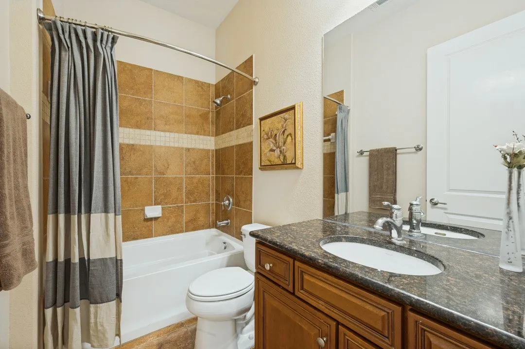 Single Family Residence For Sale in Denton County , 7091 Glen Abbey Court, Frisco, Texas 75036, 3 Bedroom, 3 Bathroom, 3 Garage spaces, 2,650 Sqft, built in 2007, mls#21409912, Real Estate Agent in Frisco, Homes For Sale in Denton county, Homes For Sale in Frisco, Realtor in Frisco Texas, Real Estate Brokerage Independent Realty Texas, Luminita Cordes Realtor