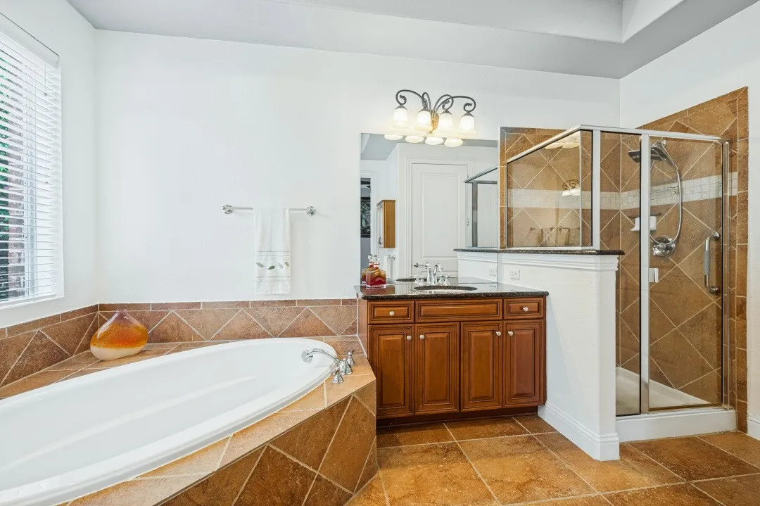 Single Family Residence For Sale in Denton County , 7091 Glen Abbey Court, Frisco, Texas 75036, 3 Bedroom, 3 Bathroom, 3 Garage spaces, 2,650 Sqft, built in 2007, mls#21409912, Real Estate Agent in Frisco, Homes For Sale in Denton county, Homes For Sale in Frisco, Realtor in Frisco Texas, Real Estate Brokerage Independent Realty Texas, Luminita Cordes Realtor