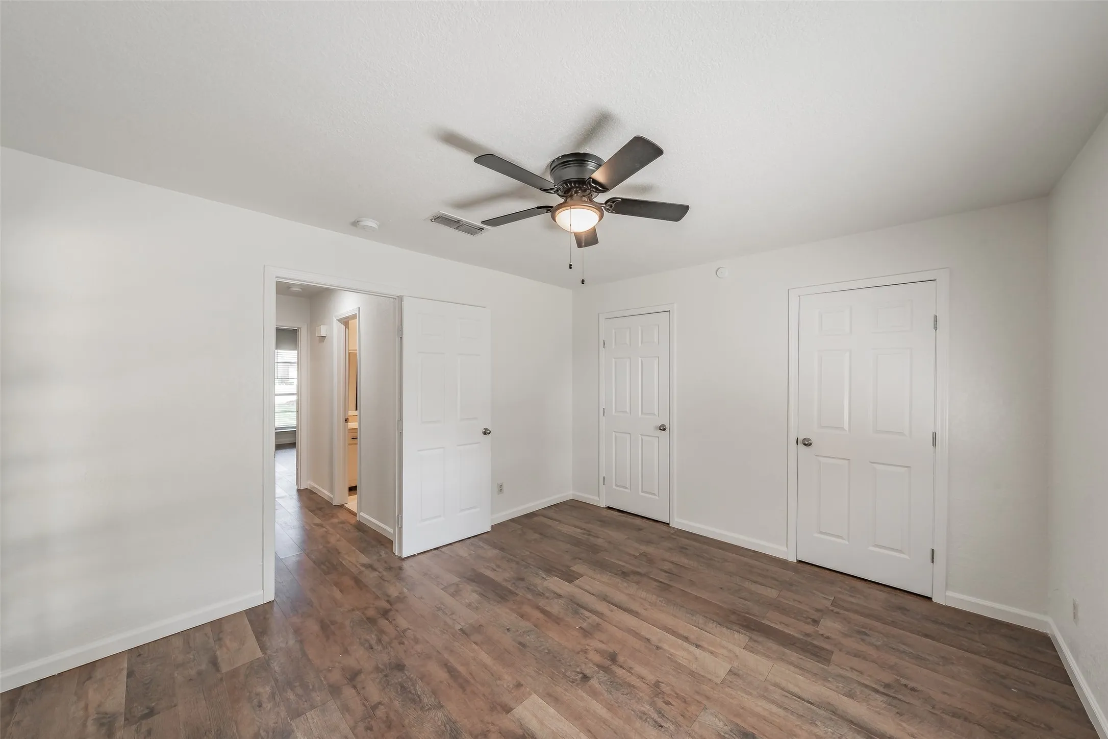 Single Family Residence For Sale in Tarrant County , 6704 Greenacres Drive, North Richland Hills, Texas 76182, 3 Bedroom, 2 Bathroom, 2 Garage spaces, 1,647 Sqft, built in 1978, mls#21410616, Real Estate Agent in North Richland Hills, Homes For Sale in Tarrant county, Homes For Sale in North Richland Hills, Realtor in North Richland Hills Texas, Real Estate Brokerage Independent Realty Texas, Luminita Cordes Realtor