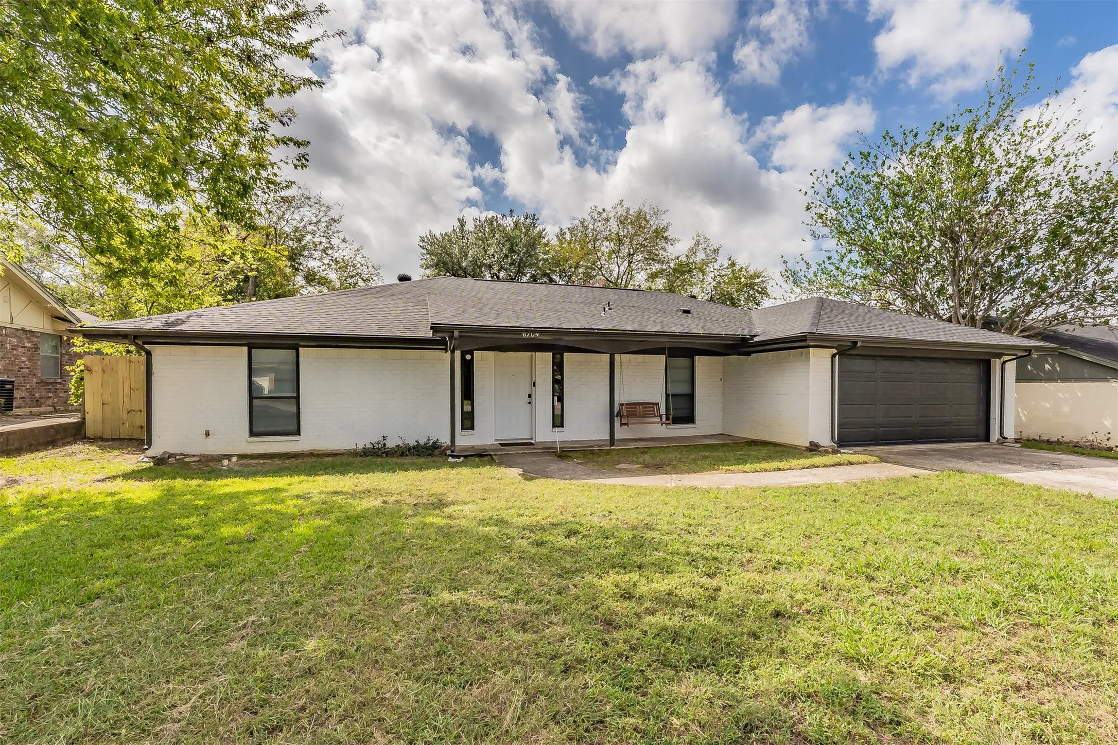 Single Family Residence For Sale in Tarrant County , 6704 Greenacres Drive, North Richland Hills, Texas 76182, 3 Bedroom, 2 Bathroom, 2 Garage spaces, 1,647 Sqft, built in 1978, mls#21410616, Real Estate Agent in North Richland Hills, Homes For Sale in Tarrant county, Homes For Sale in North Richland Hills, Realtor in North Richland Hills Texas, Real Estate Brokerage Independent Realty Texas, Luminita Cordes Realtor