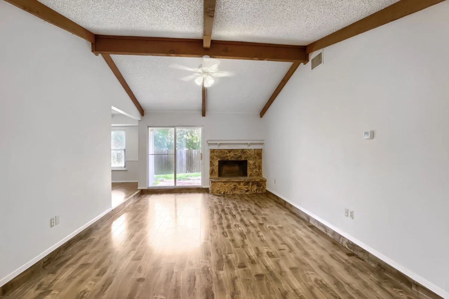 Single Family Residence For Sale in Tarrant County , 6604 Brookdale Drive, Watauga, Texas 76148, 3 Bedroom, 2 Bathroom, 2 Garage spaces, 1,364 Sqft, built in 1978, mls#21410784, Real Estate Agent in Watauga, Homes For Sale in Tarrant county, Homes For Sale in Watauga, Realtor in Watauga Texas, Real Estate Brokerage Independent Realty Texas, Luminita Cordes Realtor