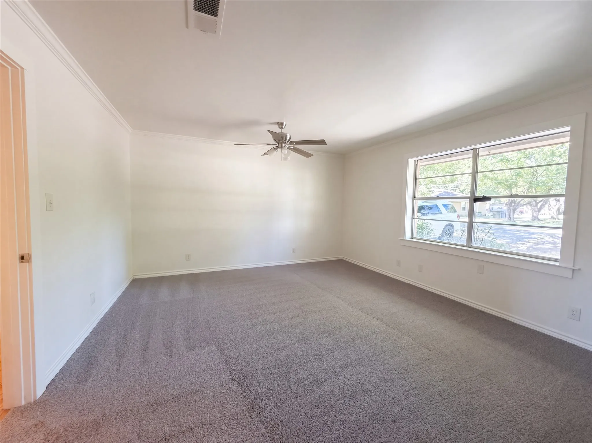 Single Family Residence For Sale in Grayson County , 415 W Fulton Street, Van Alstyne, Texas 75495, 3 Bedroom, 2 Bathroom, 2 Garage spaces, 1,820 Sqft, built in 1962, mls#21410890, Real Estate Agent in Van Alstyne, Homes For Sale in Grayson county, Homes For Sale in Van Alstyne, Realtor in Van Alstyne Texas, Real Estate Brokerage Independent Realty Texas, Luminita Cordes Realtor