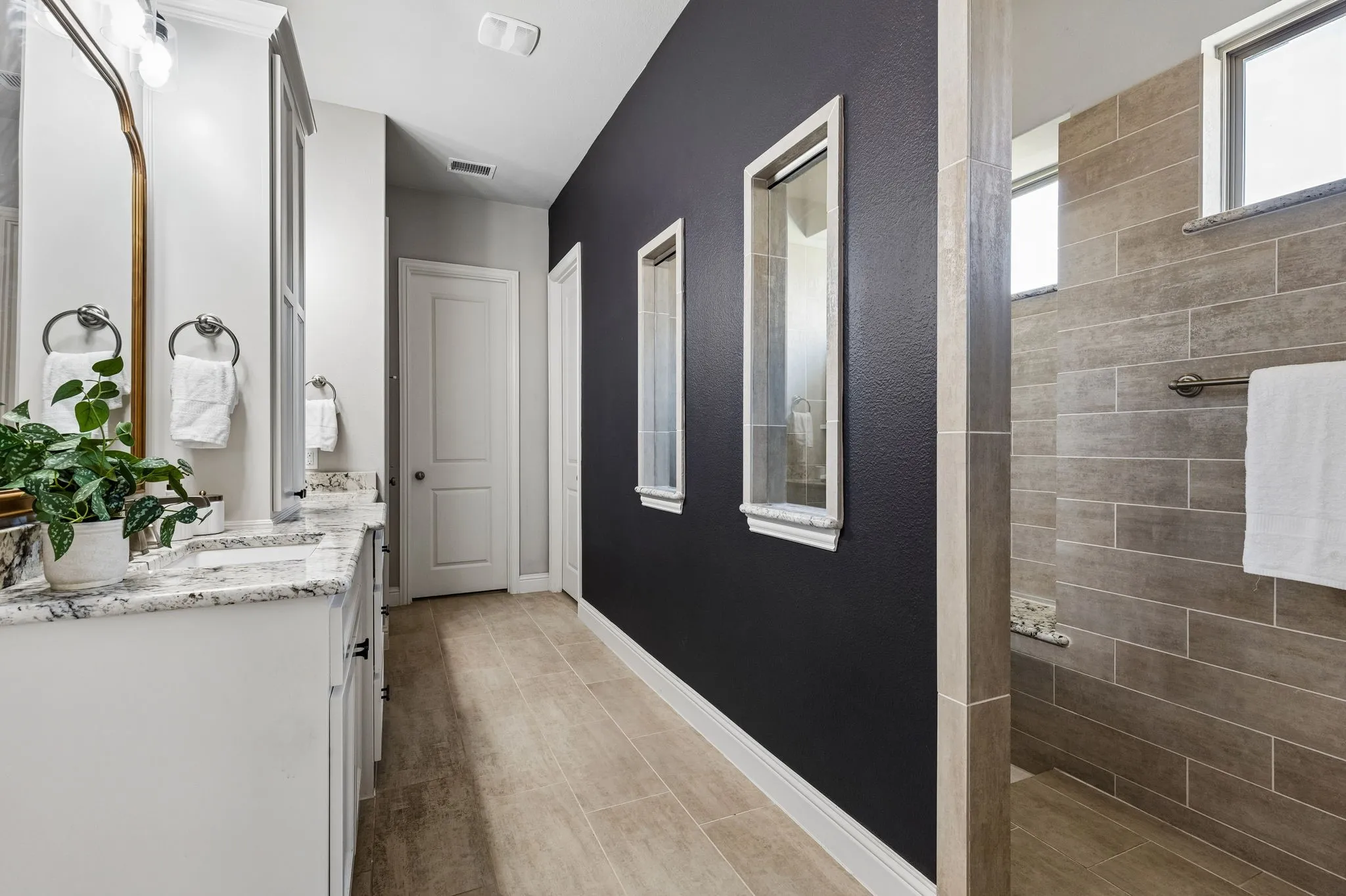 Single Family Residence For Sale in Collin County , 618 Cano Street, Allen, Texas 75002, 4 Bedroom, 4 Bathroom, 2 Garage spaces, 3,369 Sqft, built in 2015, mls#21409773, Real Estate Agent in Allen, Homes For Sale in Collin county, Homes For Sale in Allen, Realtor in Allen Texas, Real Estate Brokerage Independent Realty Texas, Luminita Cordes Realtor