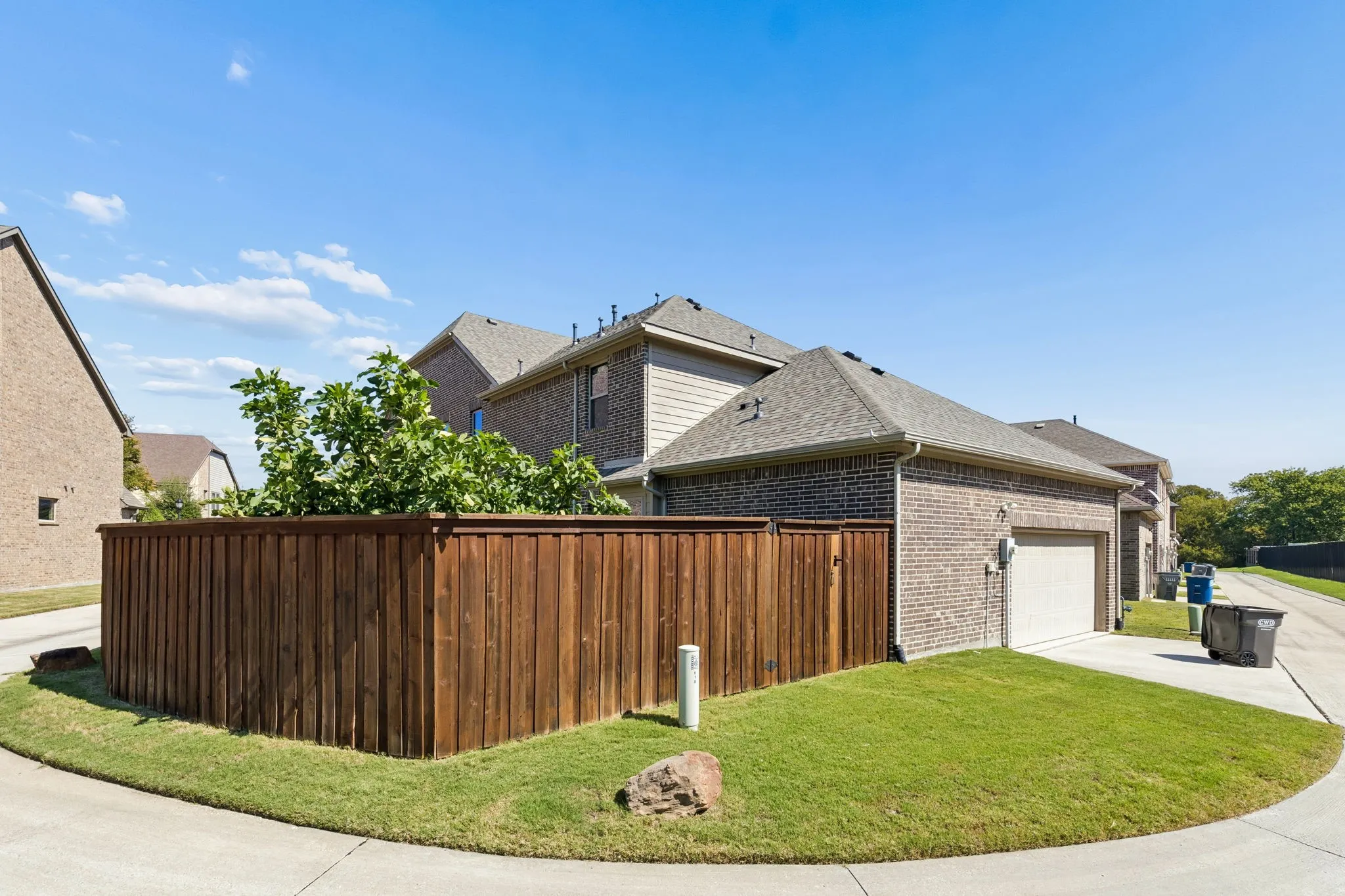 Single Family Residence For Sale in Collin County , 618 Cano Street, Allen, Texas 75002, 4 Bedroom, 4 Bathroom, 2 Garage spaces, 3,369 Sqft, built in 2015, mls#21409773, Real Estate Agent in Allen, Homes For Sale in Collin county, Homes For Sale in Allen, Realtor in Allen Texas, Real Estate Brokerage Independent Realty Texas, Luminita Cordes Realtor