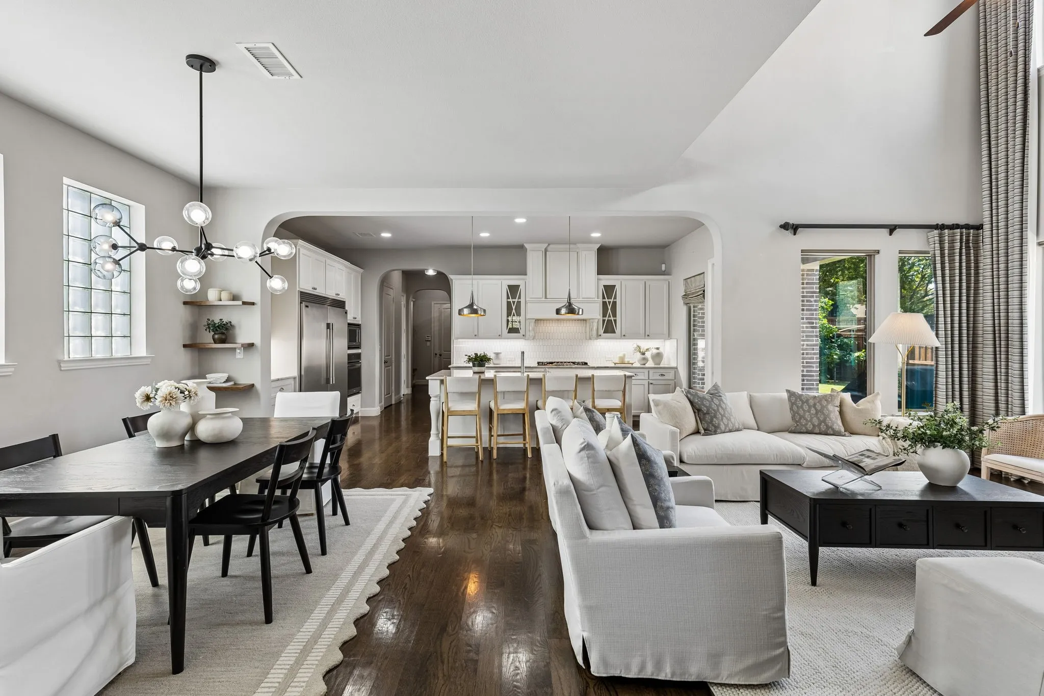 Single Family Residence For Sale in Collin County , 618 Cano Street, Allen, Texas 75002, 4 Bedroom, 4 Bathroom, 2 Garage spaces, 3,369 Sqft, built in 2015, mls#21409773, Real Estate Agent in Allen, Homes For Sale in Collin county, Homes For Sale in Allen, Realtor in Allen Texas, Real Estate Brokerage Independent Realty Texas, Luminita Cordes Realtor