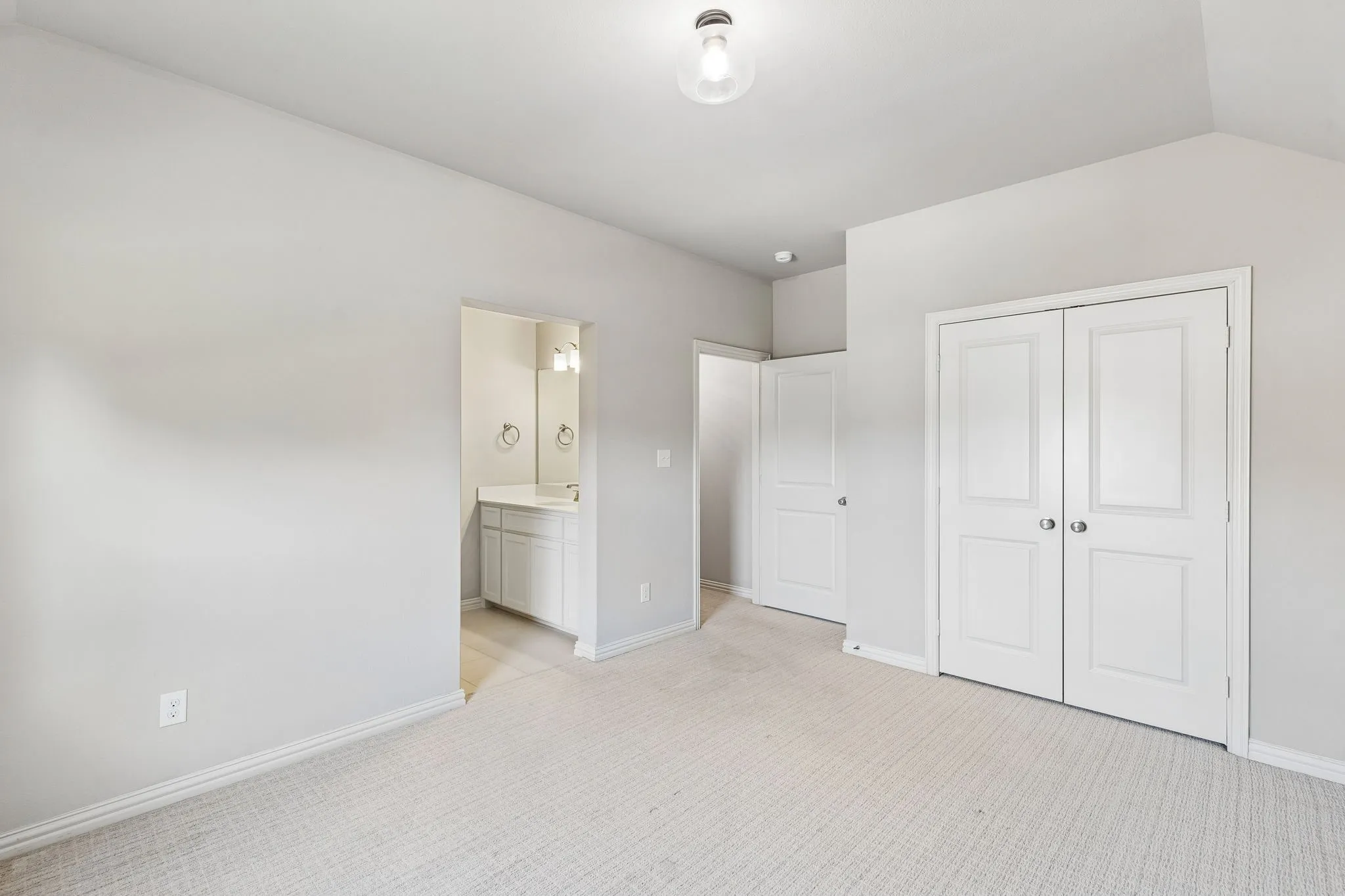 Single Family Residence For Sale in Collin County , 618 Cano Street, Allen, Texas 75002, 4 Bedroom, 4 Bathroom, 2 Garage spaces, 3,369 Sqft, built in 2015, mls#21409773, Real Estate Agent in Allen, Homes For Sale in Collin county, Homes For Sale in Allen, Realtor in Allen Texas, Real Estate Brokerage Independent Realty Texas, Luminita Cordes Realtor