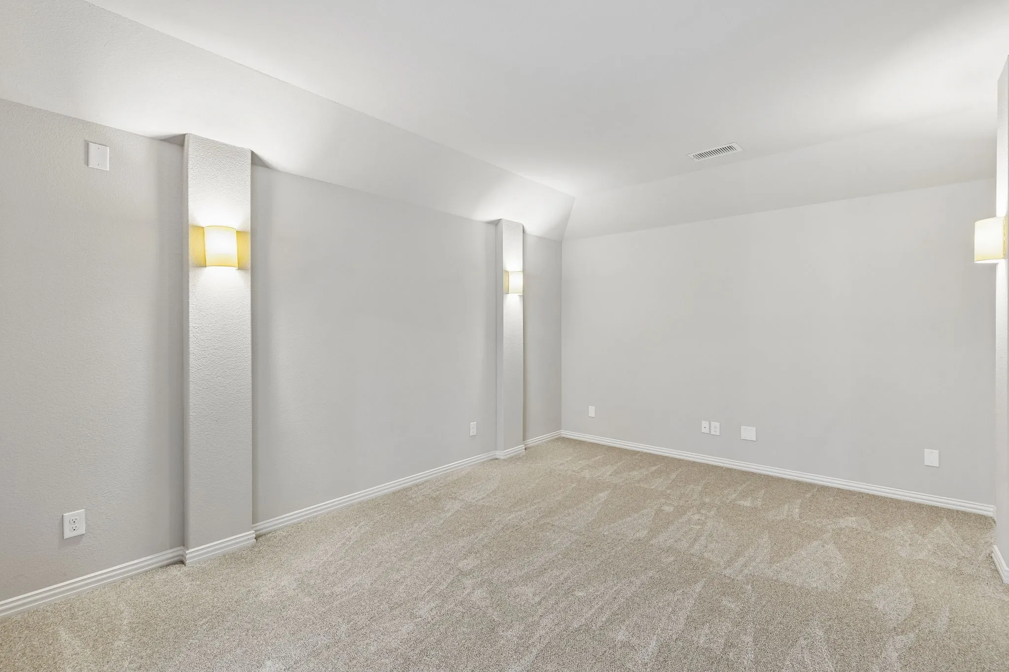 Single Family Residence For Sale in Collin County , 618 Cano Street, Allen, Texas 75002, 4 Bedroom, 4 Bathroom, 2 Garage spaces, 3,369 Sqft, built in 2015, mls#21409773, Real Estate Agent in Allen, Homes For Sale in Collin county, Homes For Sale in Allen, Realtor in Allen Texas, Real Estate Brokerage Independent Realty Texas, Luminita Cordes Realtor