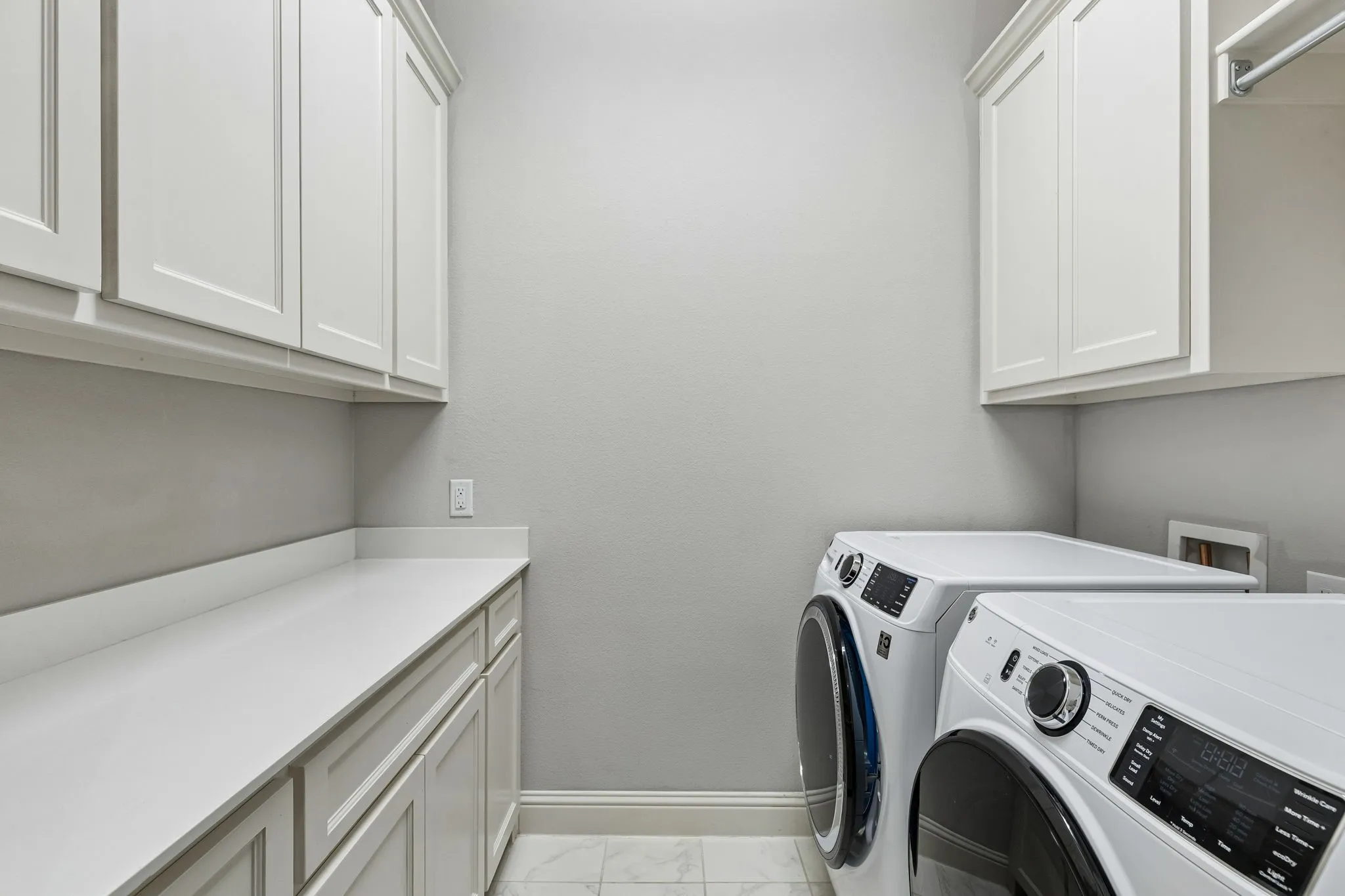 Single Family Residence For Sale in Collin County , 618 Cano Street, Allen, Texas 75002, 4 Bedroom, 4 Bathroom, 2 Garage spaces, 3,369 Sqft, built in 2015, mls#21409773, Real Estate Agent in Allen, Homes For Sale in Collin county, Homes For Sale in Allen, Realtor in Allen Texas, Real Estate Brokerage Independent Realty Texas, Luminita Cordes Realtor